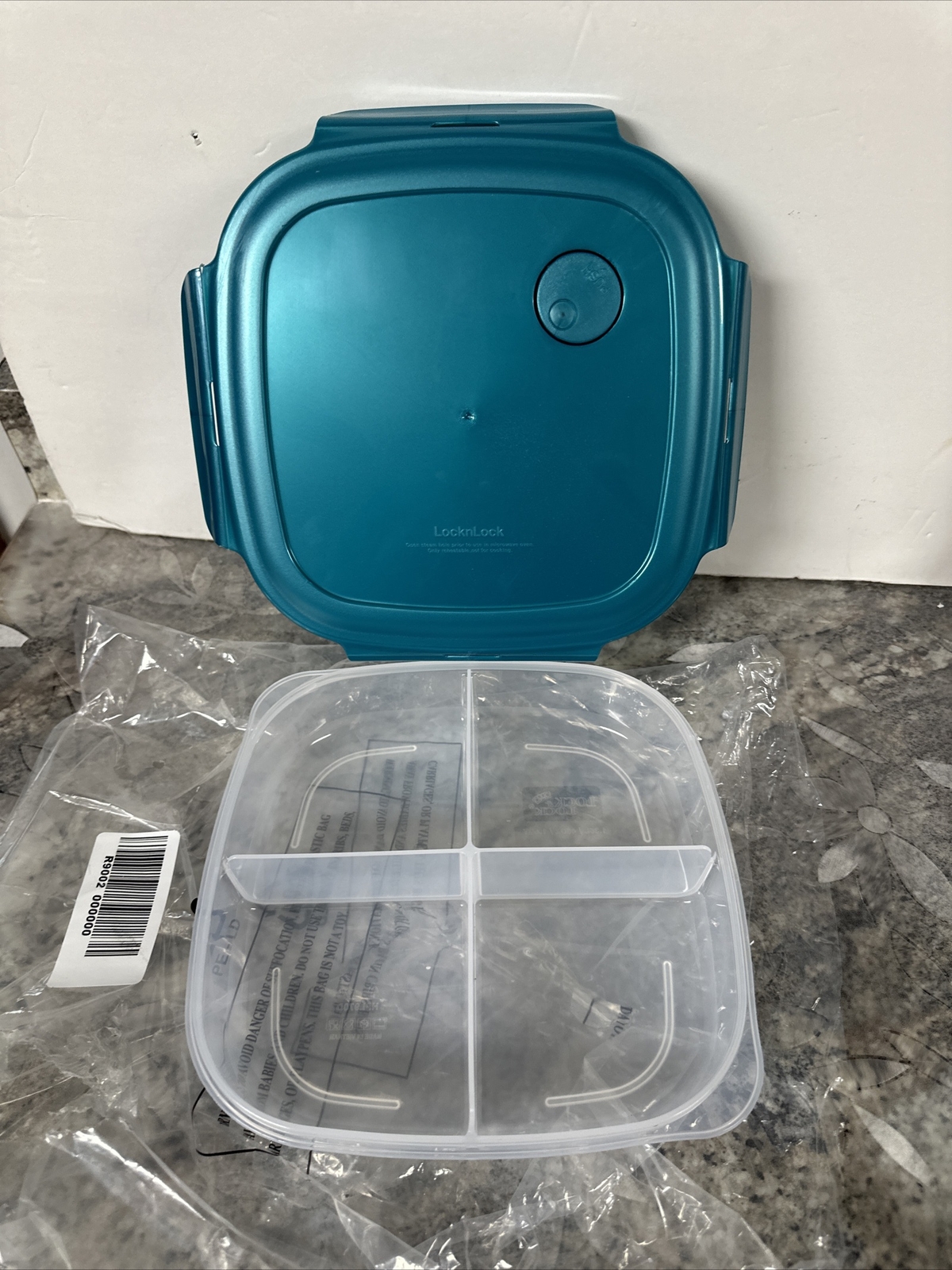 Lock N Lock Divided Food Storage Container W/Green Snap Lid 4 Divides Vent 1.4qt
