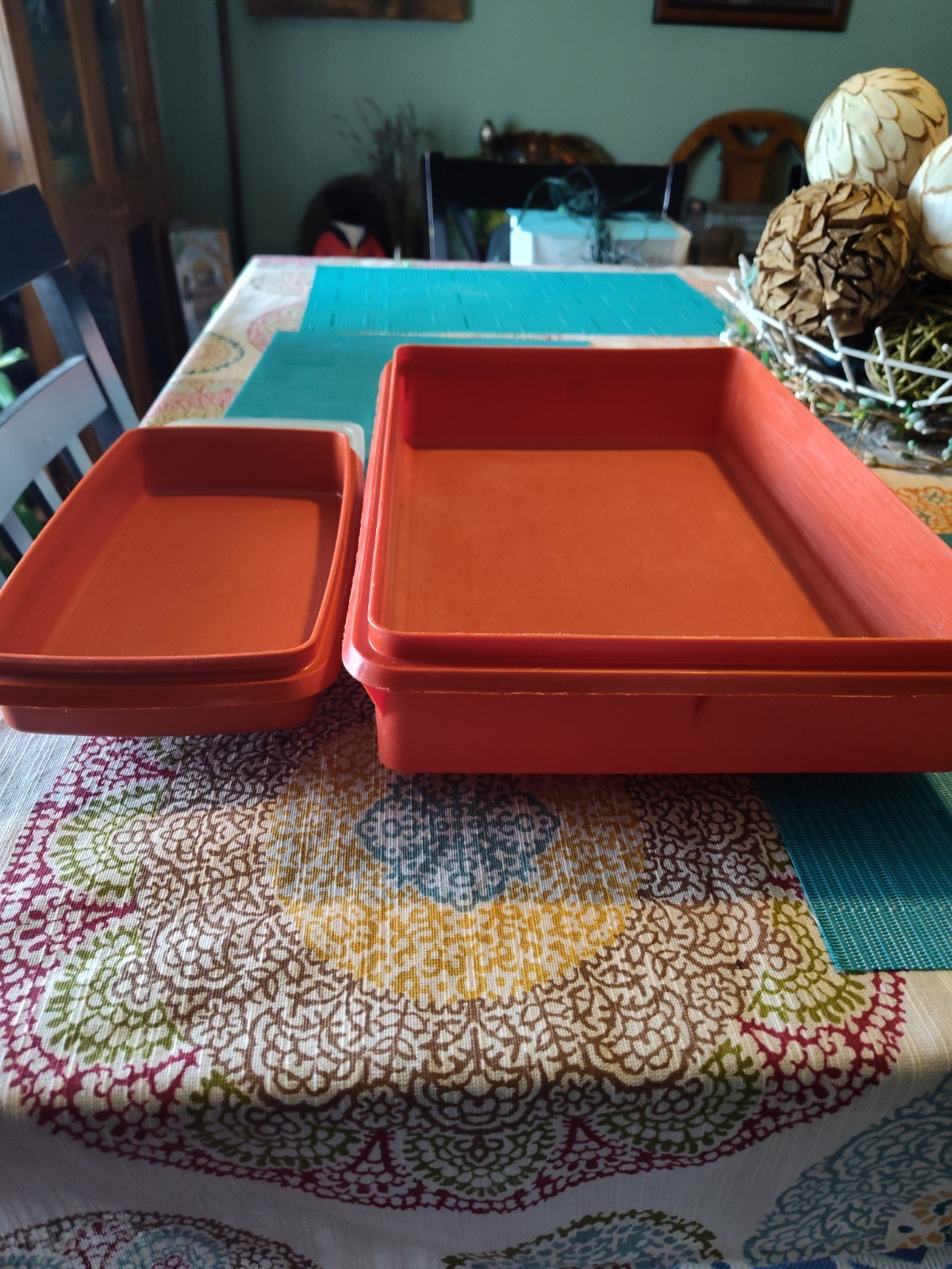 Tupperware Rectangular Plastic Storage Containers 150 oz, 2pc Snap Lids USA