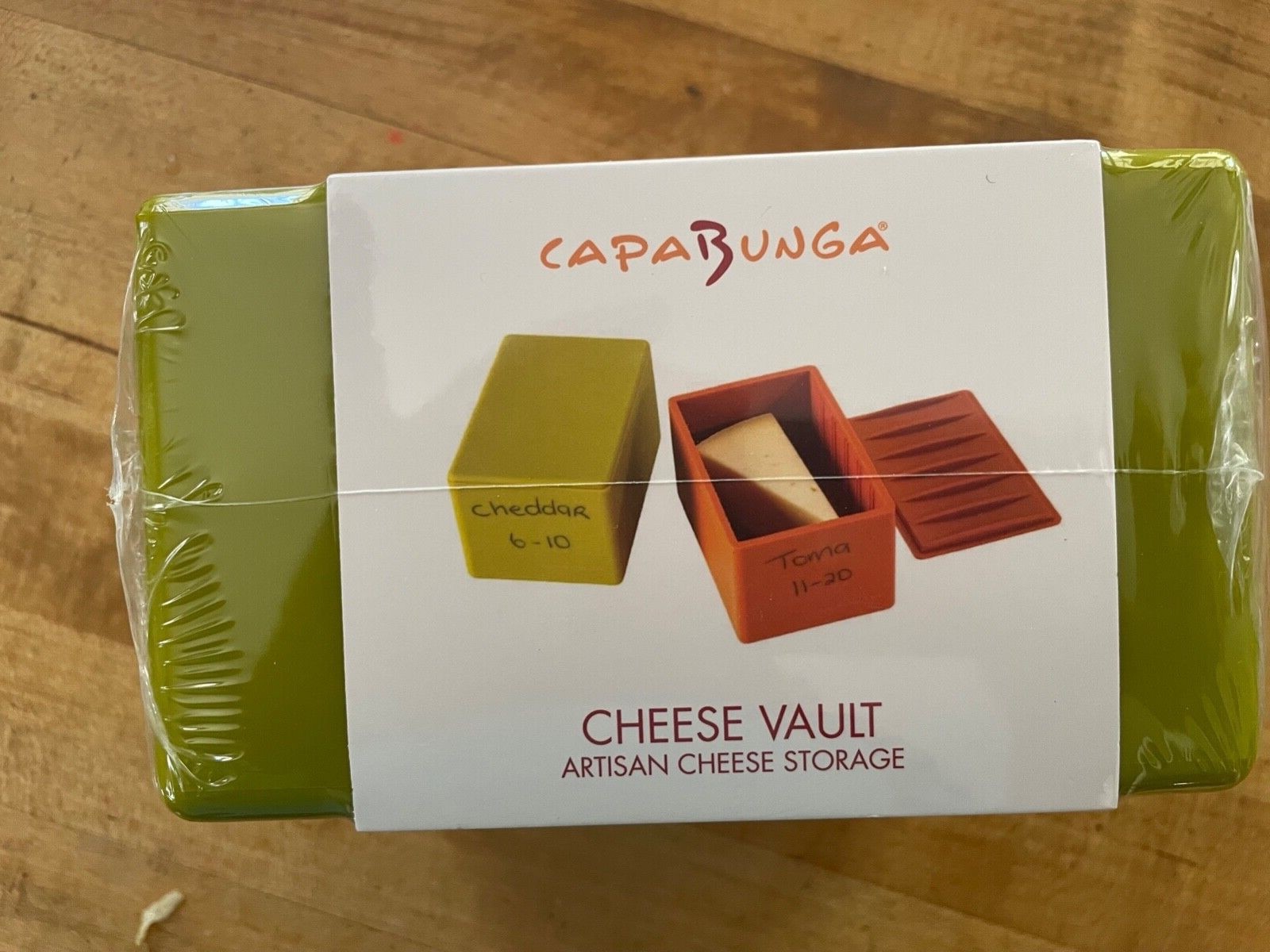Capabunga Cheese Vault Food Storage Box, Green,  New