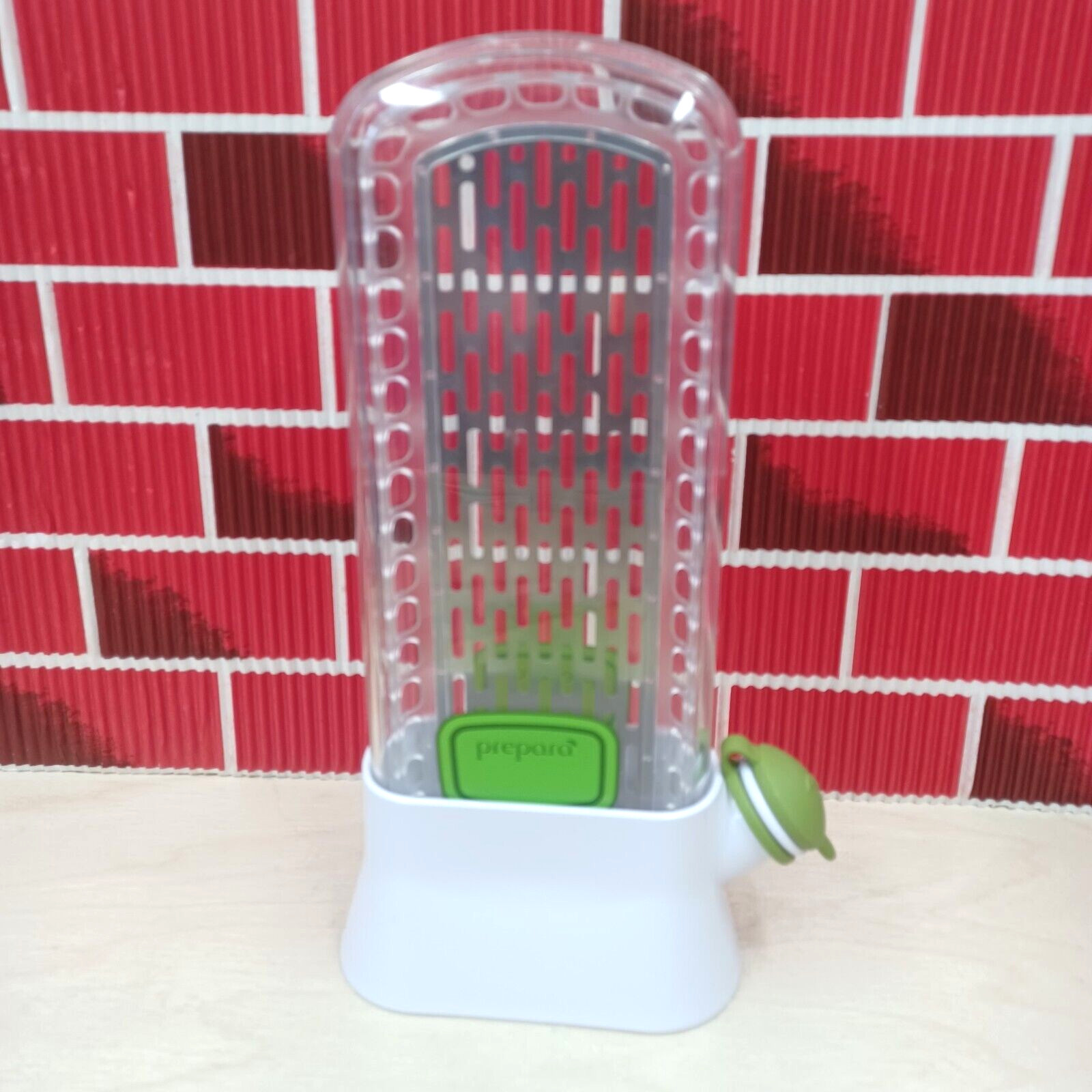 Prepara HERB KEEPER Saver Refrigerator Helps HERBS Stay Fresh Storage Pod