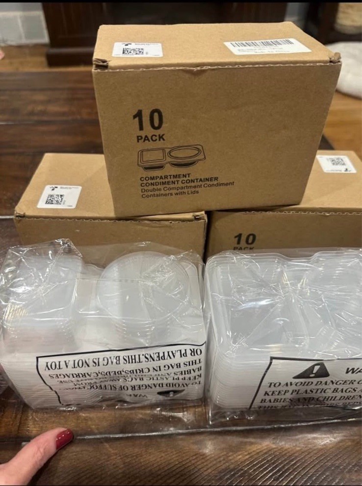 3 Boxes of 10 Containers with Lids, 4.5 oz Plastic Double Compartment