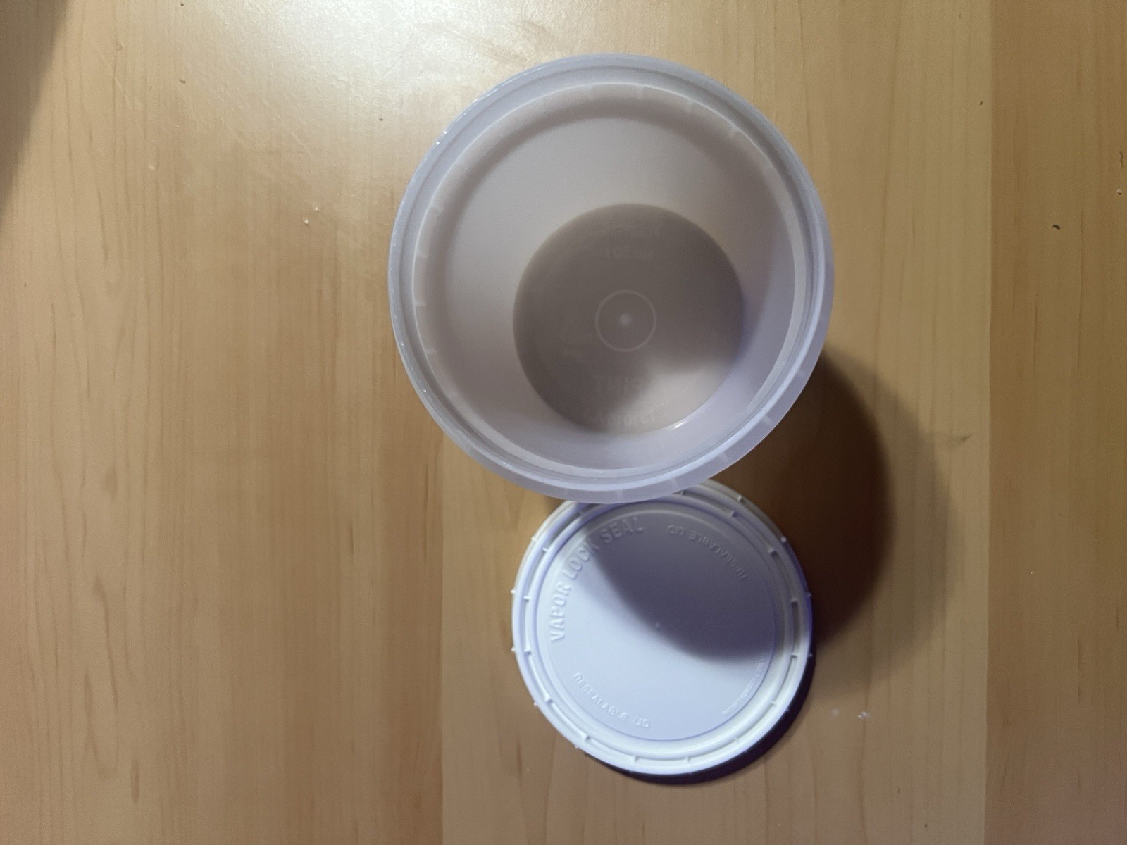 8 oz Round Plastic Ink Storage Containers w 6pc White/Clear