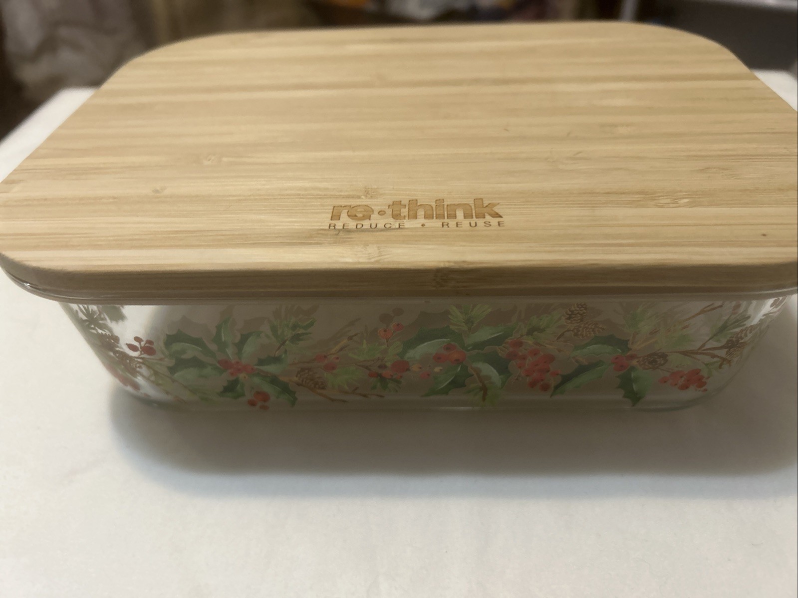 Glass Food Storage Container Christmas Design With Bamboo Lid 9 x 6.5 x 2.5