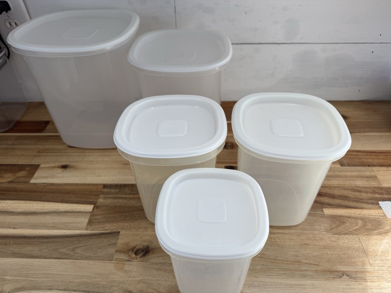 ✅Rubbermaid Servin Saver ✅LOT OF 5 ✅Food Storage Container ✅#5, 5, 8, 6, 7 ✅Lids