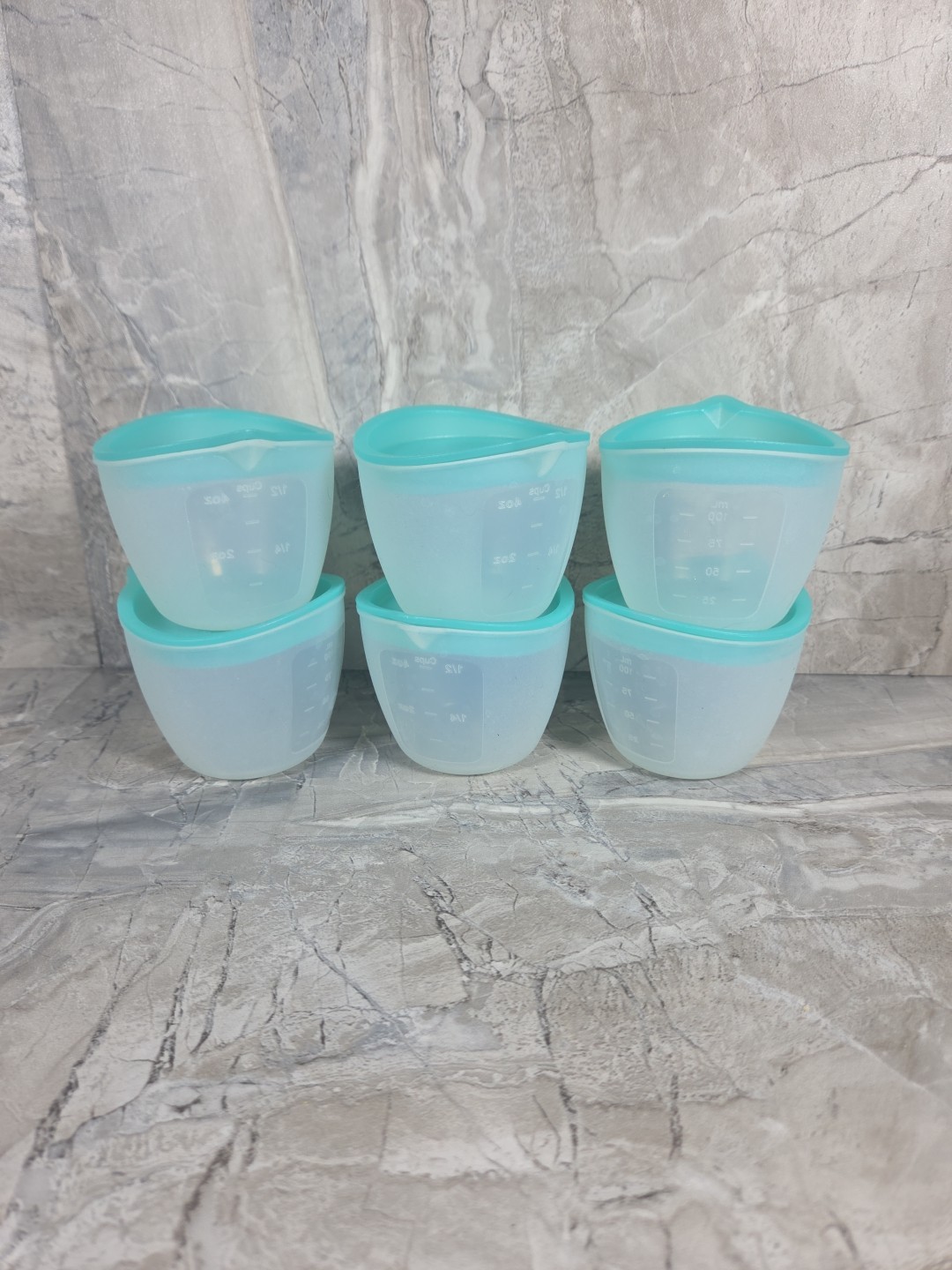 Pampered Chef Mini Freezer 1/2 Cup 100 ML With Lids Teal Bowls Silicone