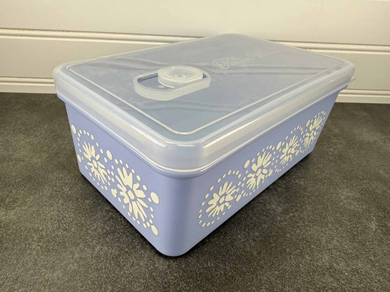 PT New Pioneer Woman 42oz Rectangle Plastic Container With Steam Release Vent