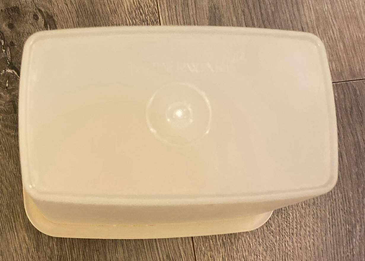 Tupperware Yellowish Lid W Clear Storage Rectangle Container 6×4.5x4x4” Vtg EUC