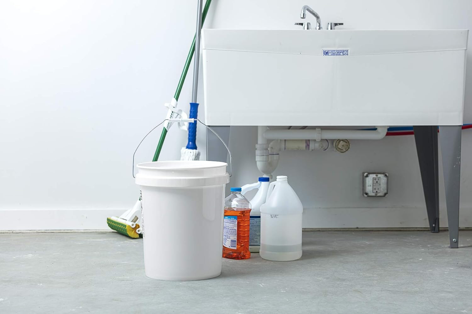 5 Gallon Bucket – 3 Pack, White, Heavy Duty Bpa-Free Plastic Bucket, Comfortable
