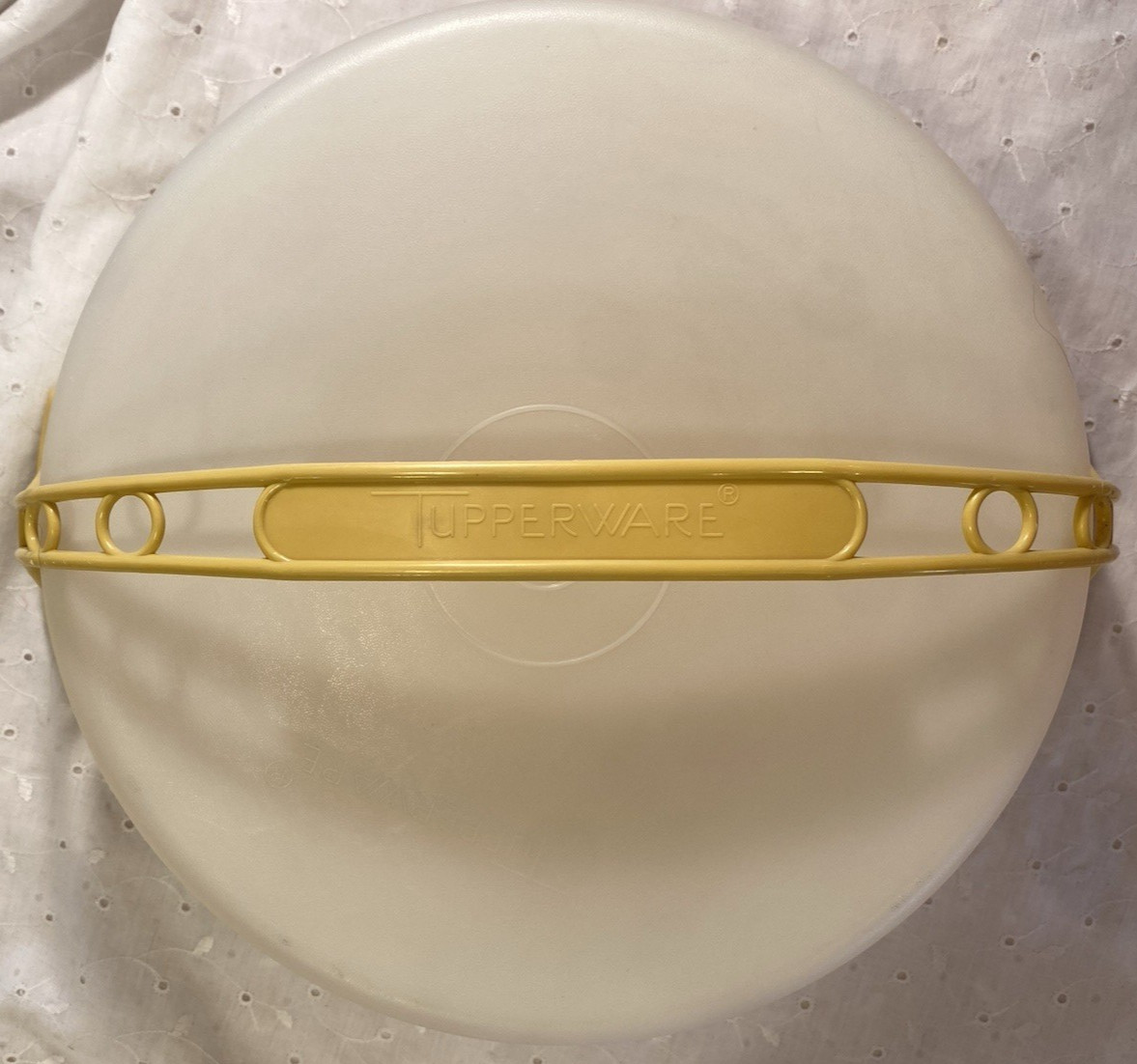 Complete VTG Tupperware Pie Cake Keeper Taker Carrier Harvest Gold 719, 720, 721