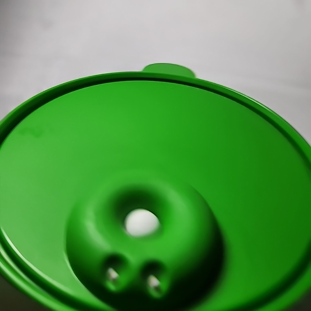 Tupperware Crystalwave Microwave Reheatable Bowl&Seal/Lid Green 6.25cups 1.5L