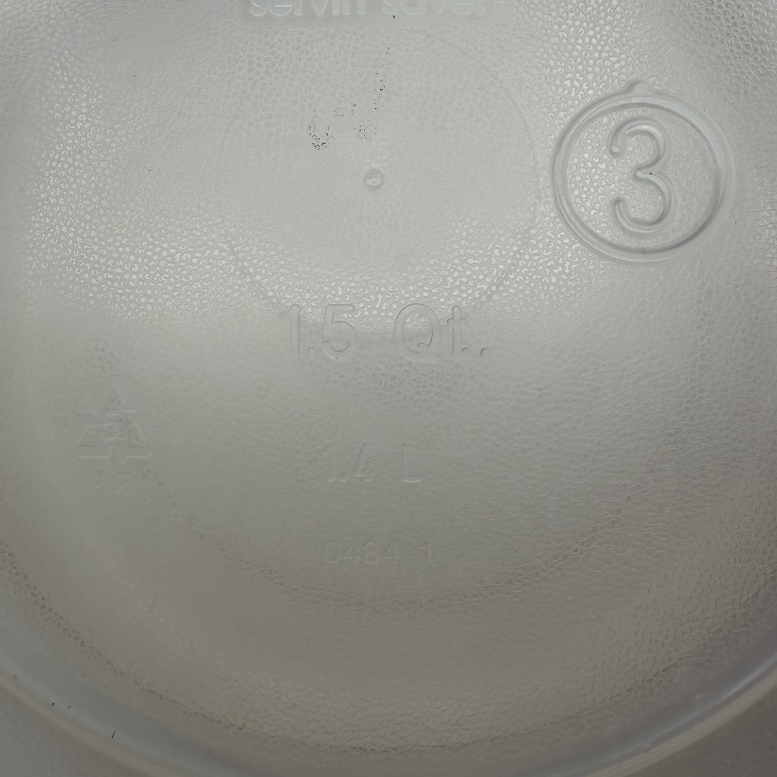 Vintage Set Of 3 Rubbermaid Servin’ Saver storage containers with Lids
