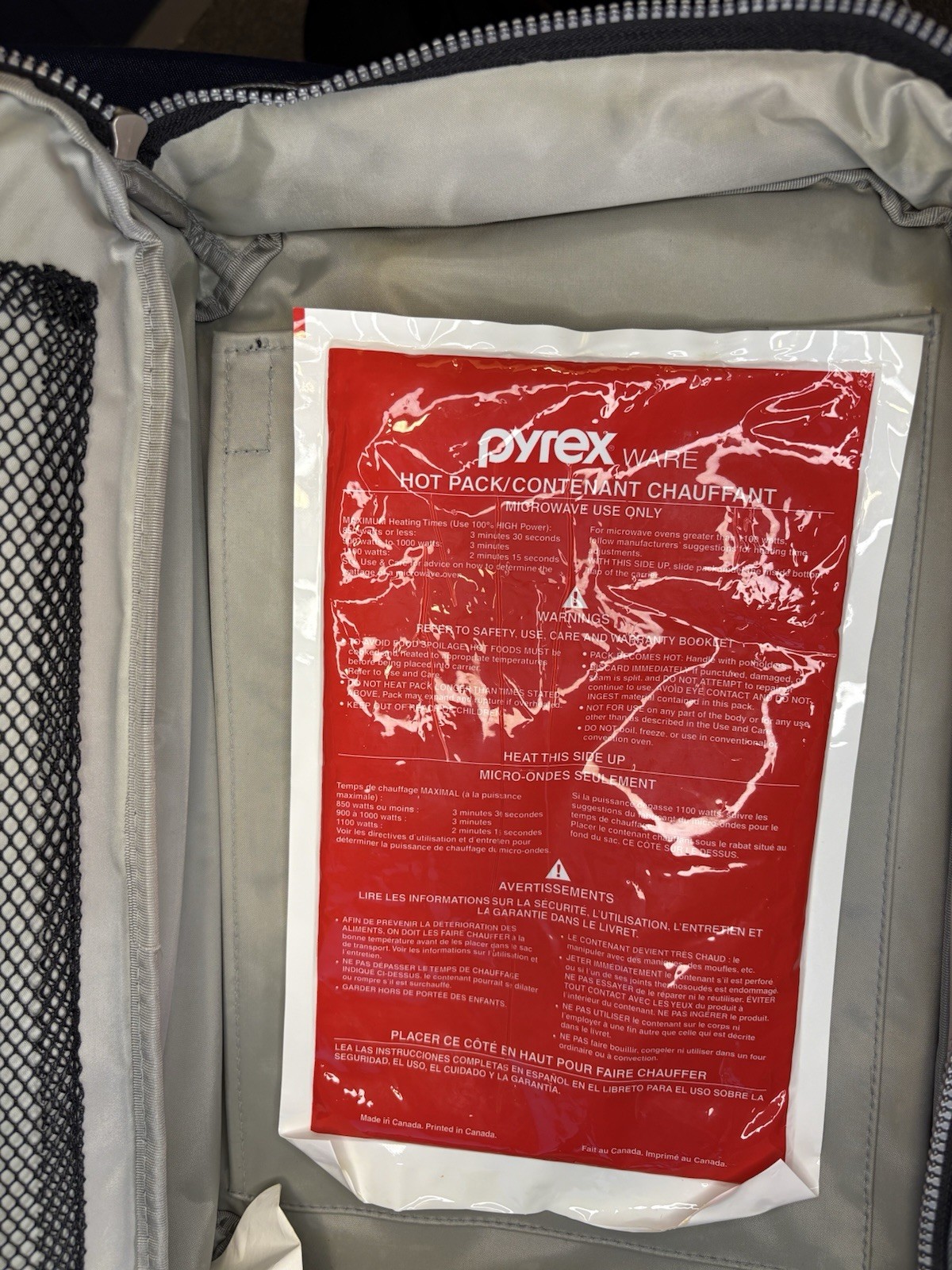 Pyrex Portables Insulated Food Carrier Bag with Insert