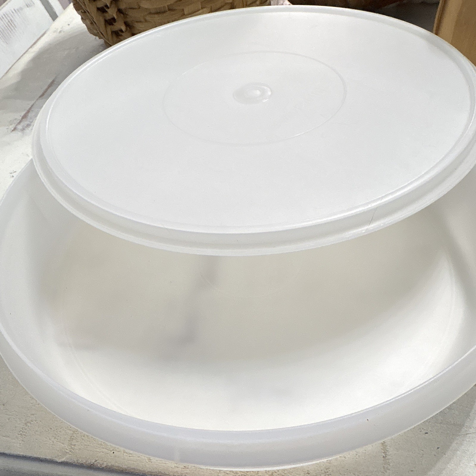Tupperware Round White Plastic Storage Containers 2-Pc Set, Snap Lids, 1.9-2.5L