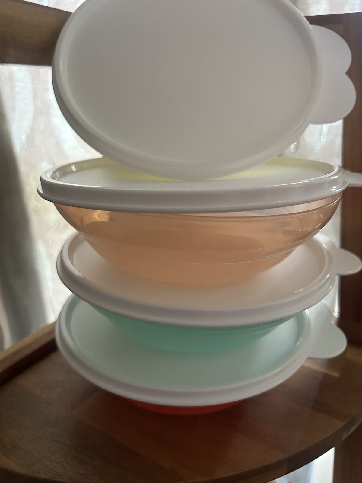 Tupperware Classic Cereal Bowls Set 4 380 mL Multicolor Snap Lids Stackable
