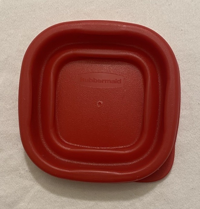 Rubbermaid Storage Container Square 4 oz Easy Find Red Lids-Clear #7J53 37 USA