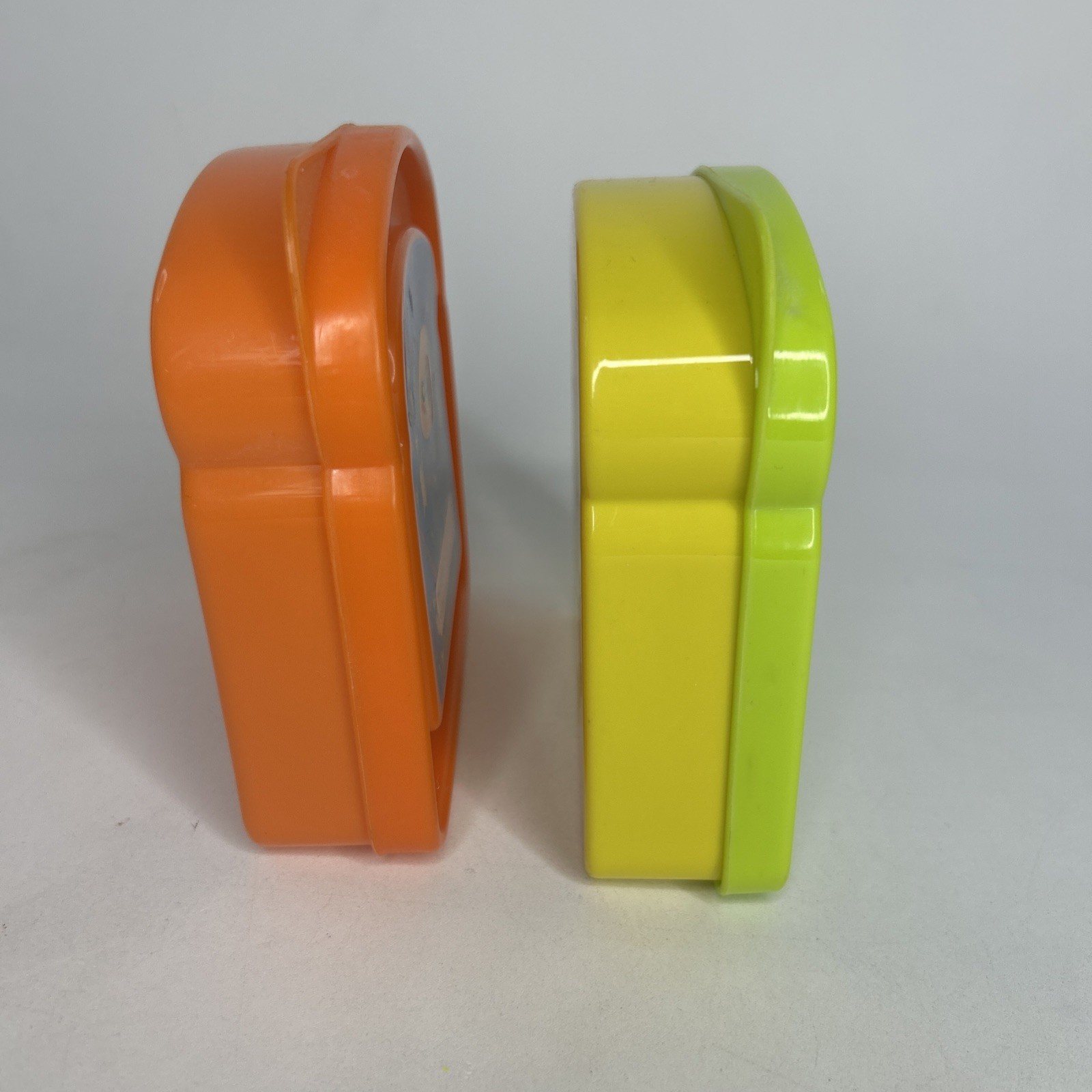 2 Crayola Sandwich Snack Packer Container Set Box Orange Green Yellow Lunch 2010