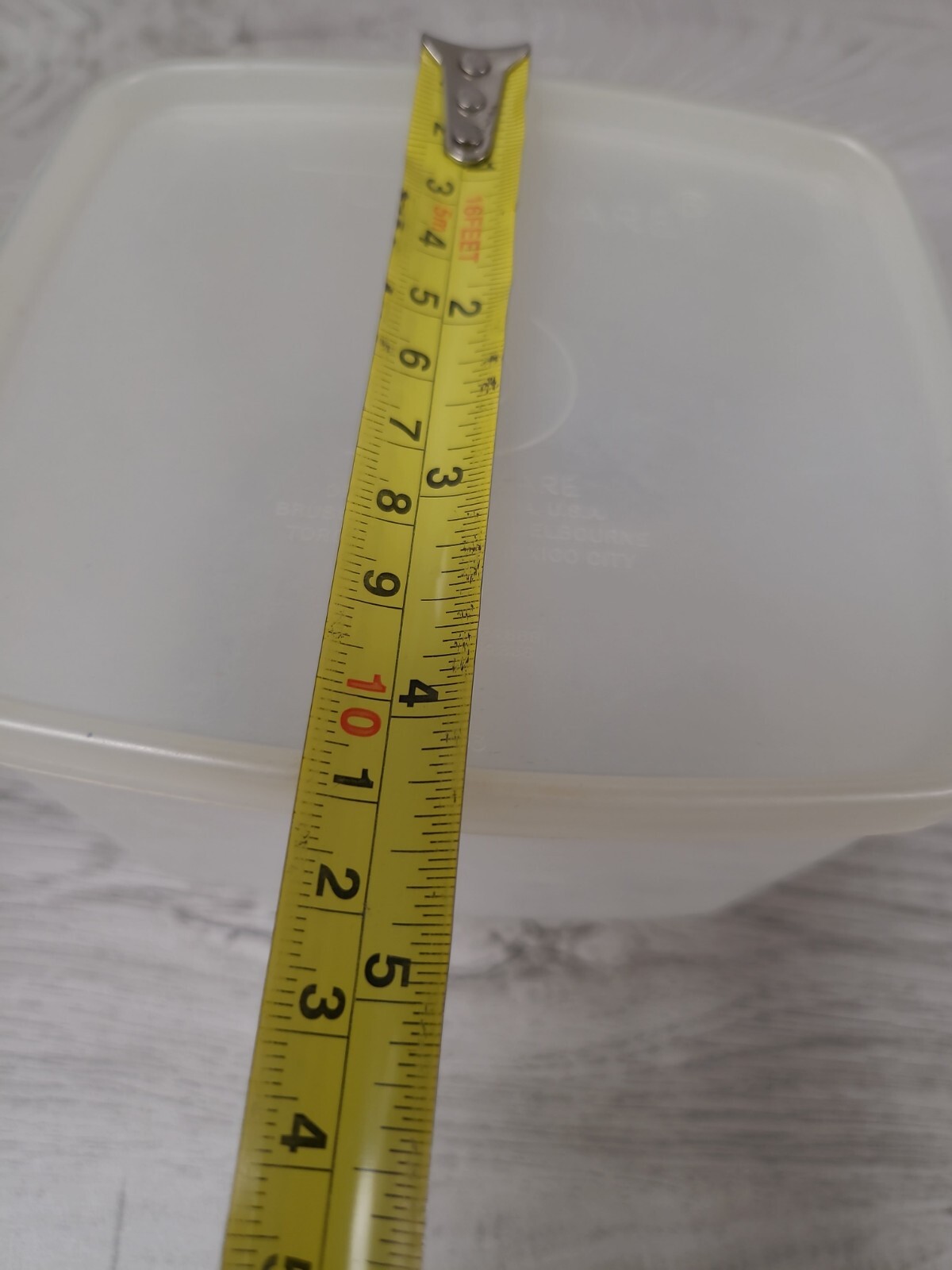 Tupperware Storage Container Medium 312-5 Work Lunch Kitchen Organization Square