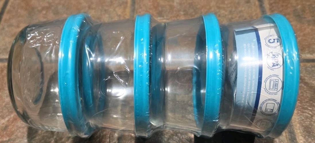 Anchor Hocking Glass Food Storage Containers with Lids, 1 Cup Round, Set of 4