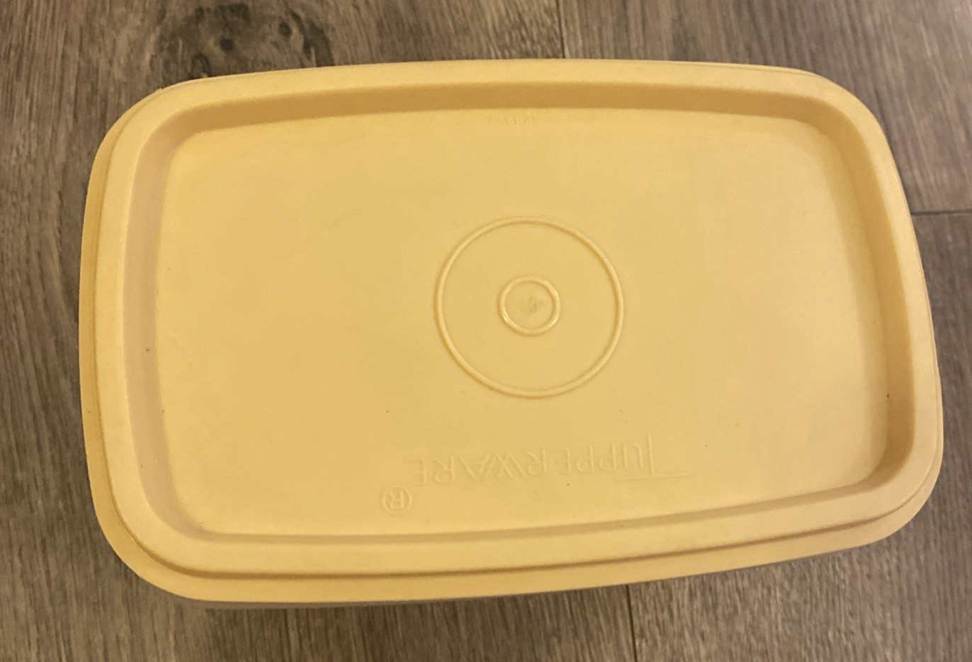 Tupperware Yellowish Lid W Clear Storage Rectangle Container 6×4.5x4x4” Vtg EUC