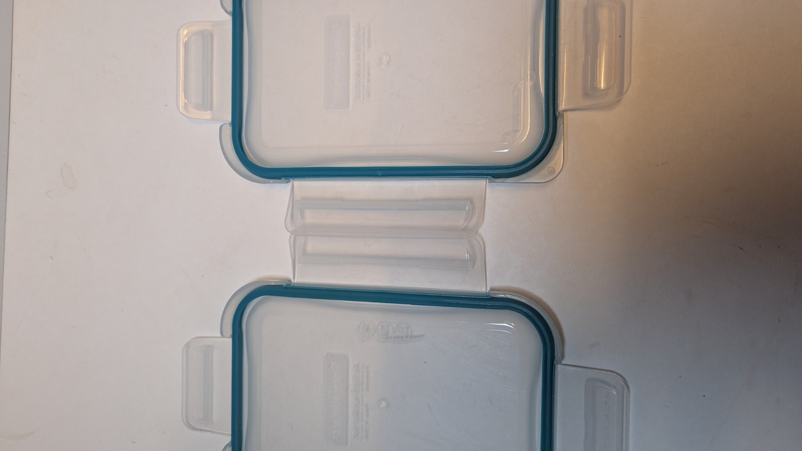 3 Snapware Containers Two 3 Cup (.7 L) One 5 Cup (1.2 L)