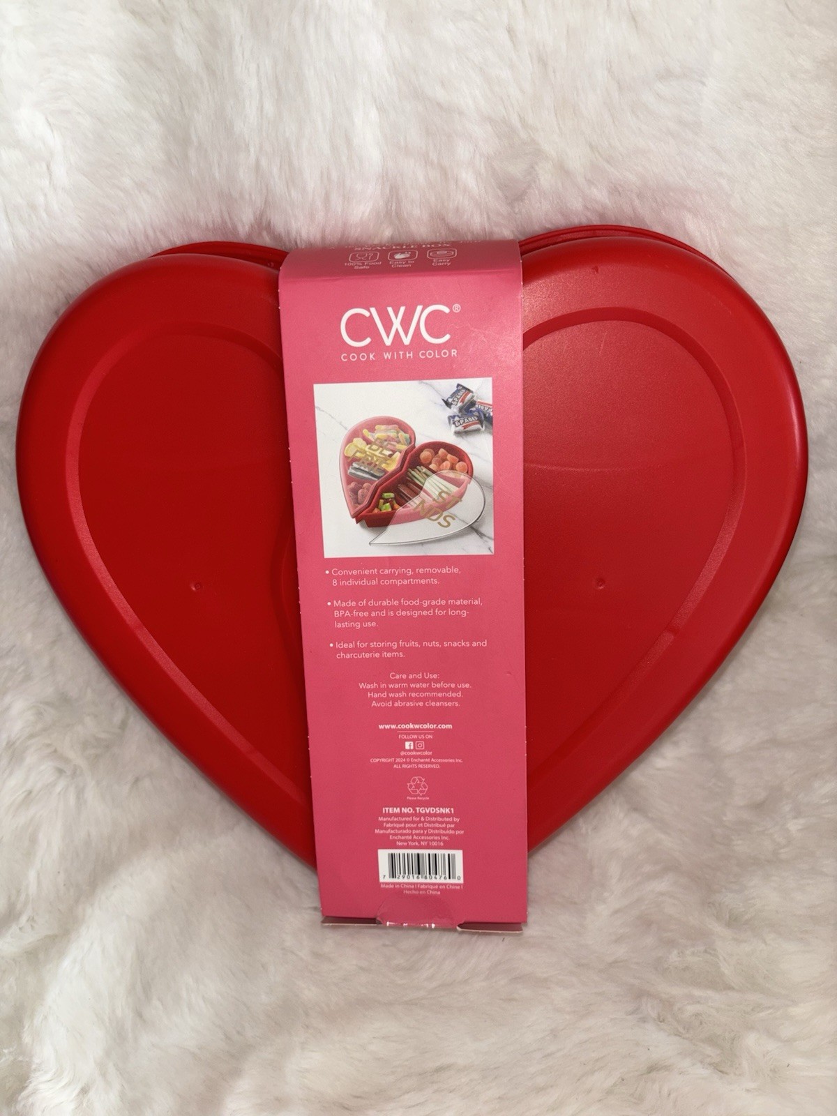 TARGET Valentine Best Friends Heart-Shaped Snack Box SNACKLE Box Red