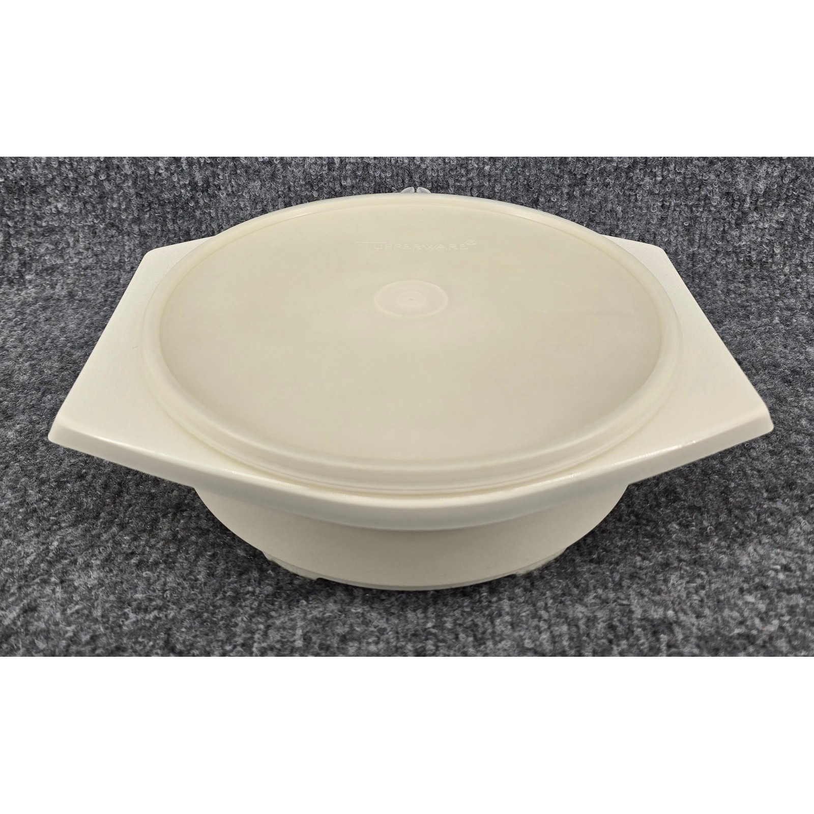 Vtg 70s Tupperware Tortilla Keeper Server 785 Almond Round w/Lid 9″ Clean