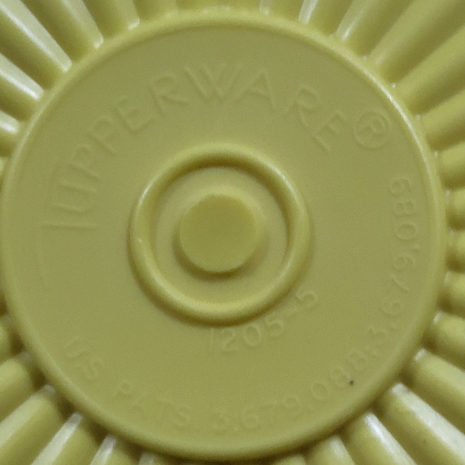 Vintage Tupperware Yellow Round Servalier Storage Container 1204-13 Lid 1205-5