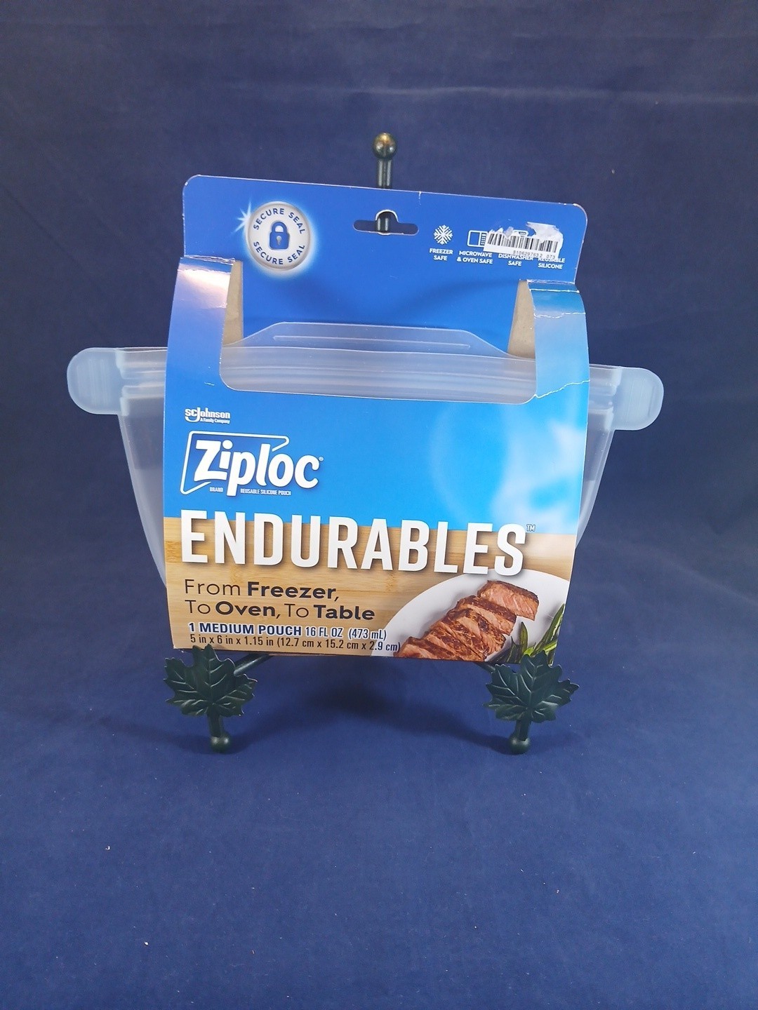 ZIPLOC BRAND REUSABLE SILICONE POUCH ENDURABLE FROM FREEZER, TO OVEN TO TABLE