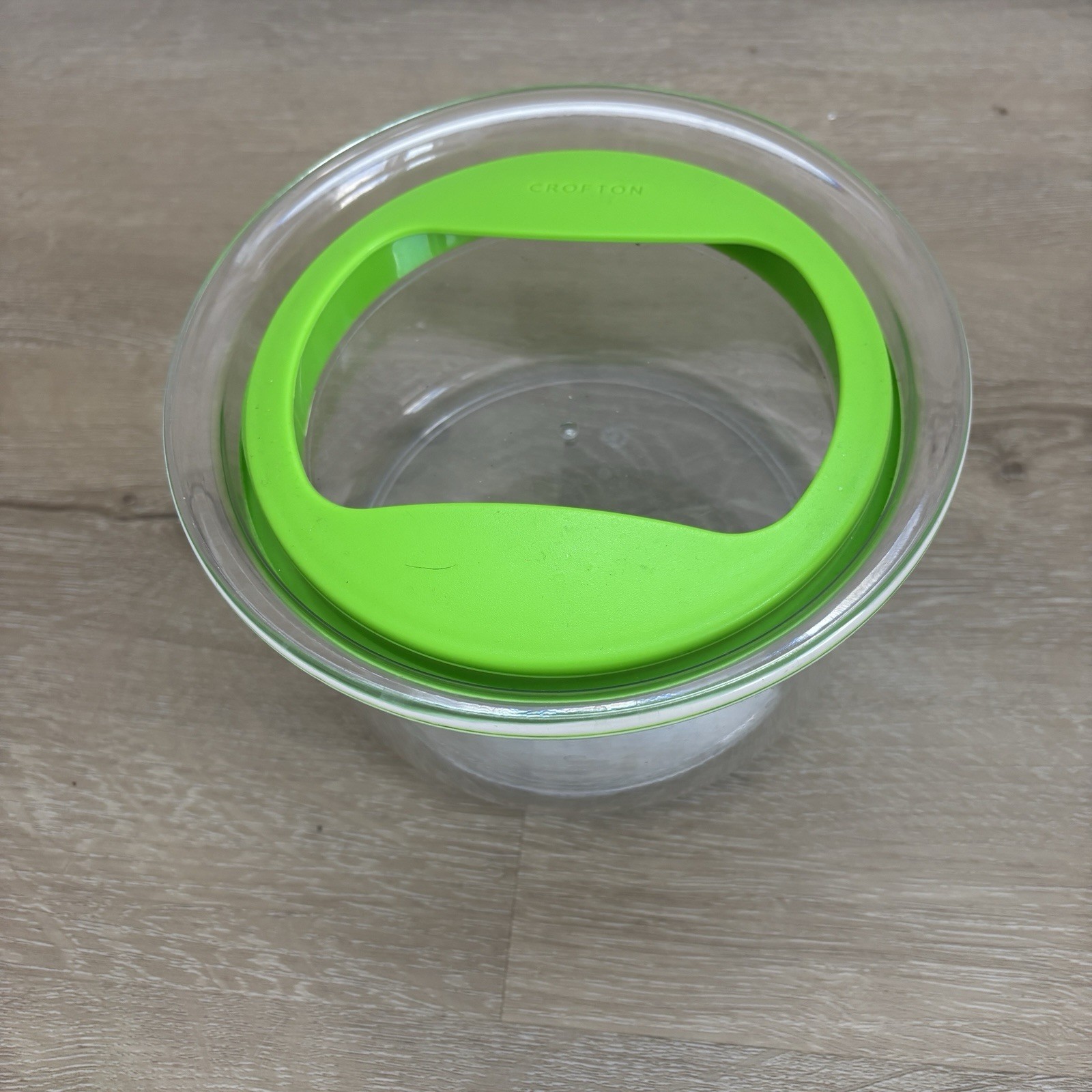 Crofton Fresh Guacamole Keeper Storage Container Airtight Lid BPA Free Green