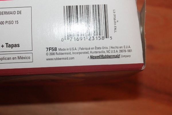 VTG 2 sets NEW Rubbermaid Take Alongs 4 square containers w EZ open Orange lids