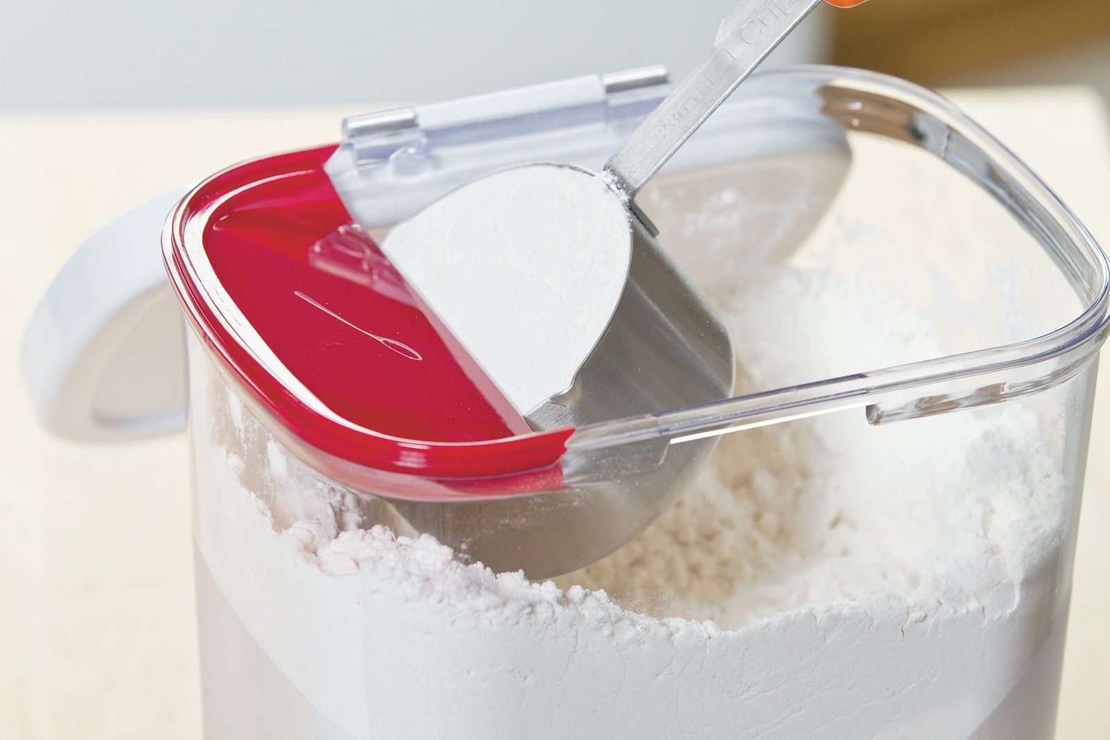 3.8 Quart White Food Storage Container with Hinged Lid for Dry Ingredients