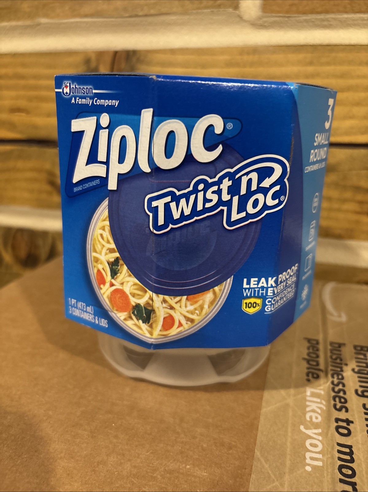 NEW Ziploc Twist n Lock Loc 3 Pack Small Round Plastic Containers Lids 1 Pint