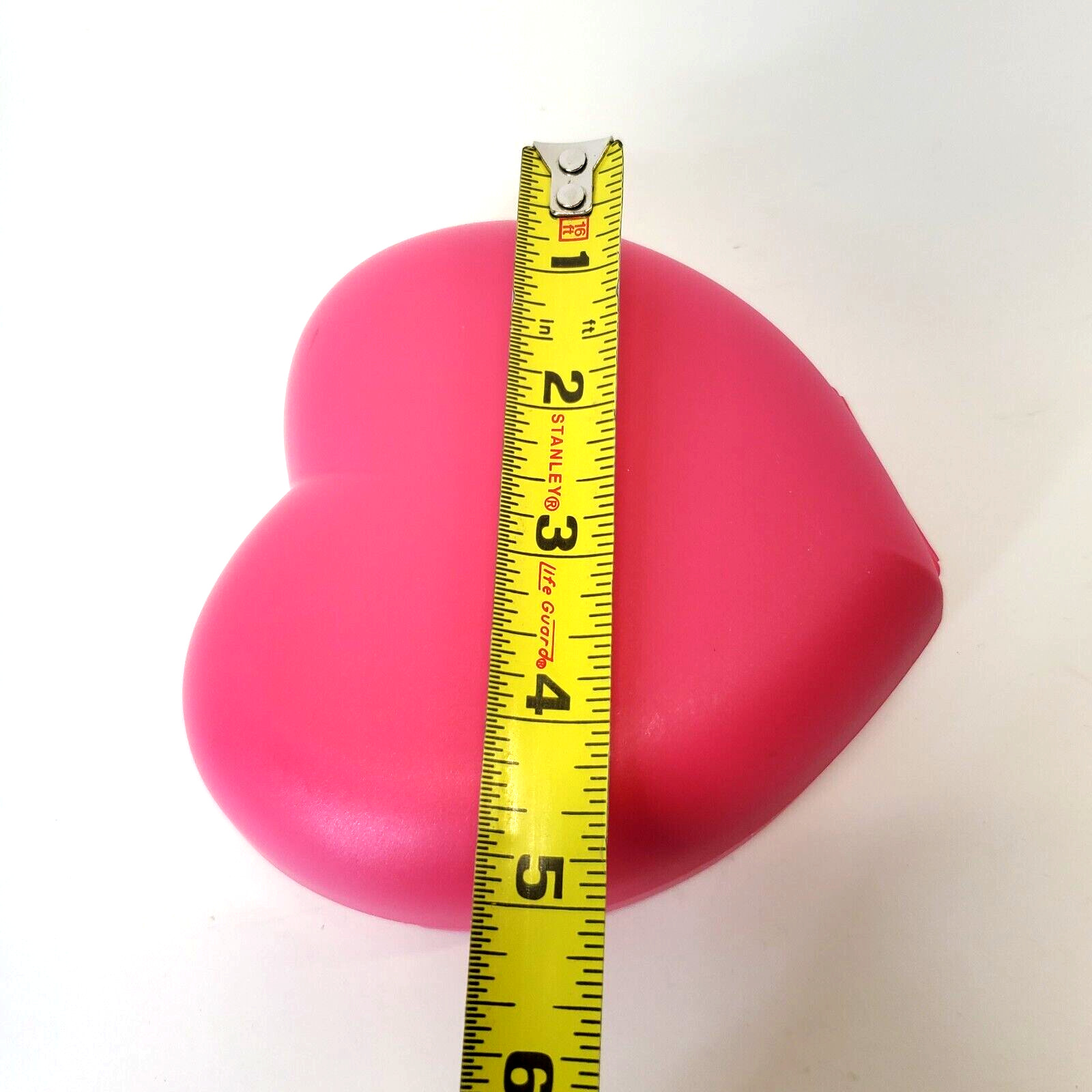 TUPPERWARE HINGED PINK SWEET HEART STORAGE CONTAINER LOVE VALENTINE’S SANDWICH