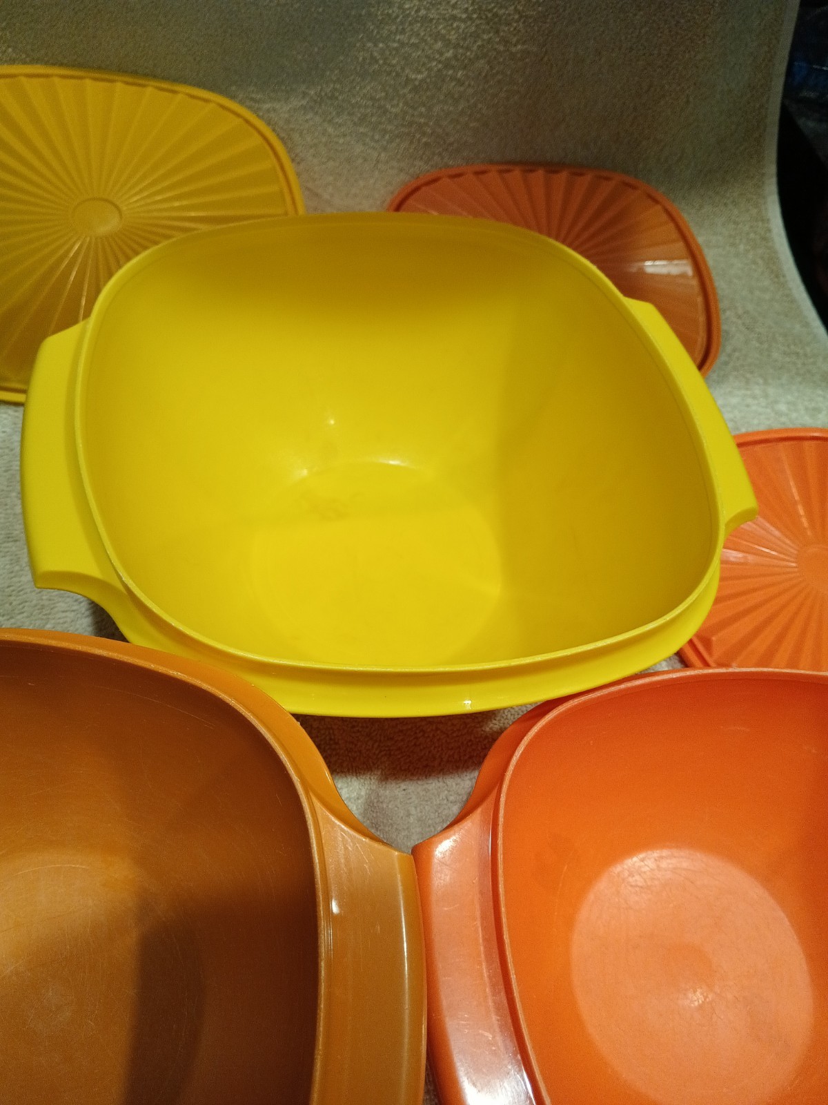 Tupperware SERVALIER SERVING HANDLED BOWLS bowl Vintage 3 Pc Set + Seals Harvest