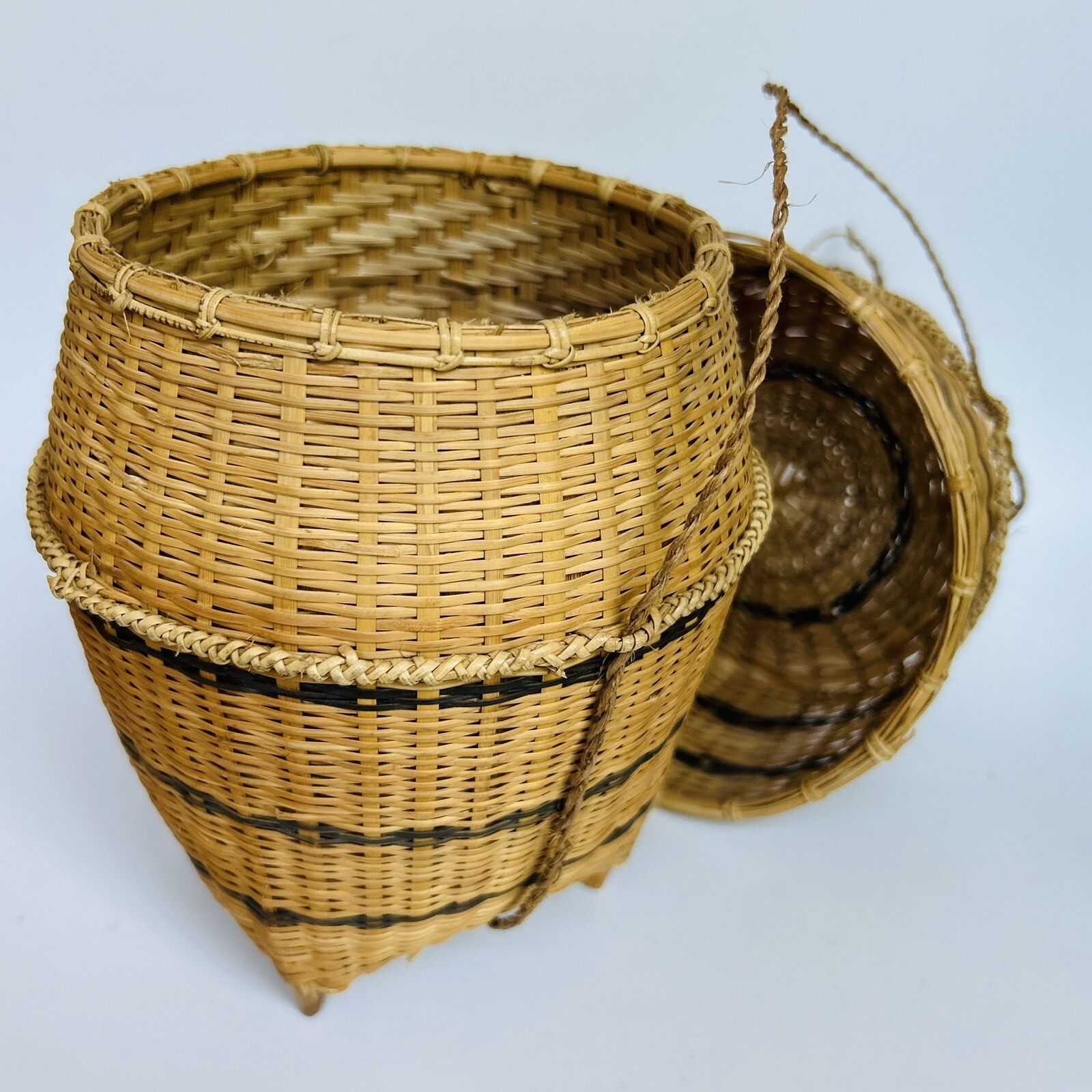 Handmade Tea Fruit Snacks Rice Hanging Rice Basket with Lid 7″