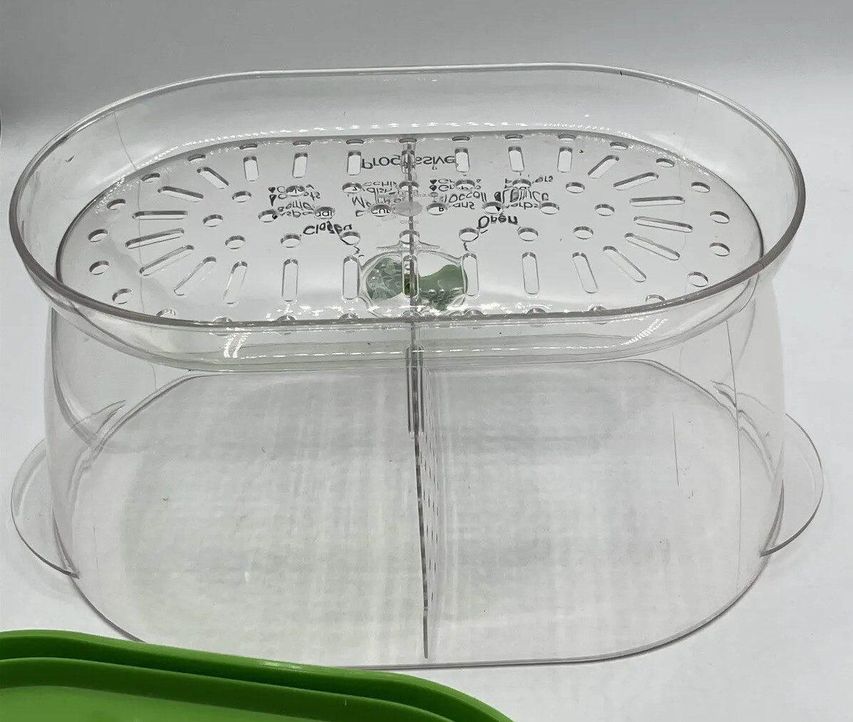 Progressive Prepworks Lettuce Keeper Food Storage , 4.7 Qt, Green Lid EUC