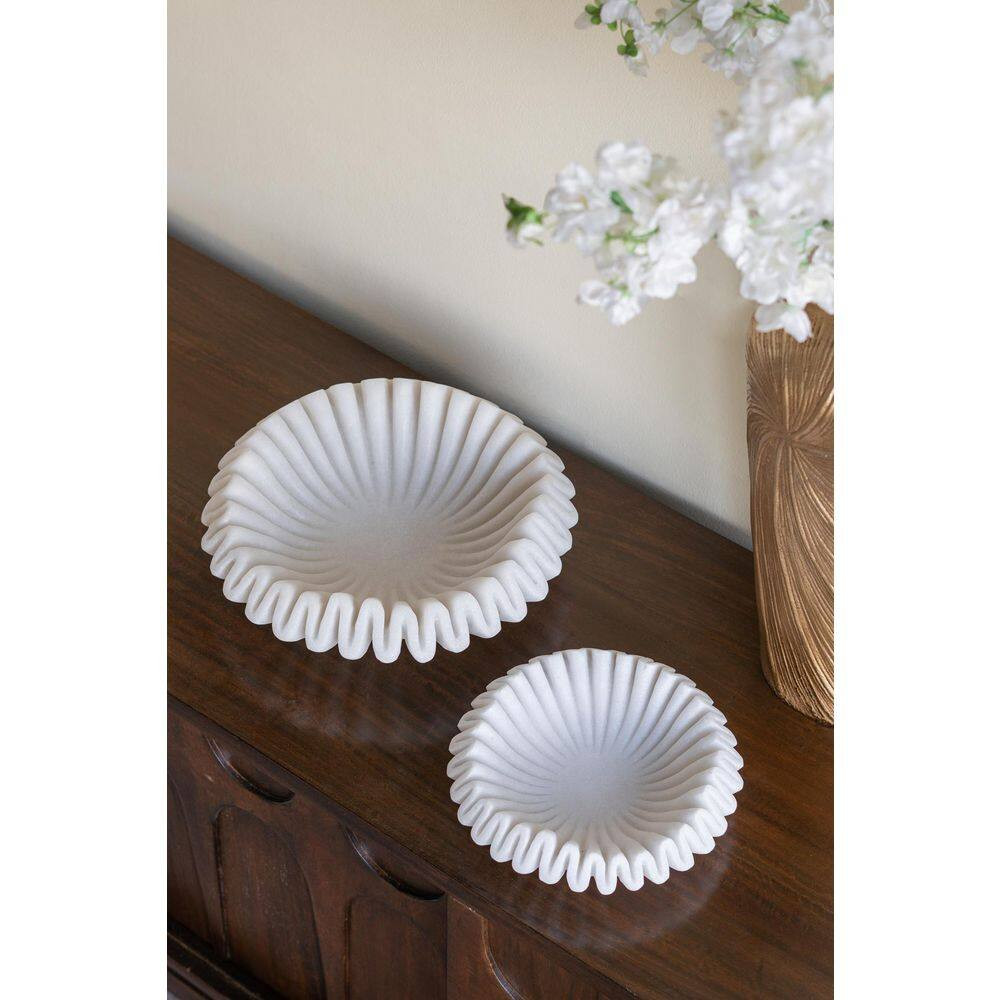 13.4 In. W X 3.7 In. H round White Plastic Decorative Bowl with Wavy Sand, Neutr