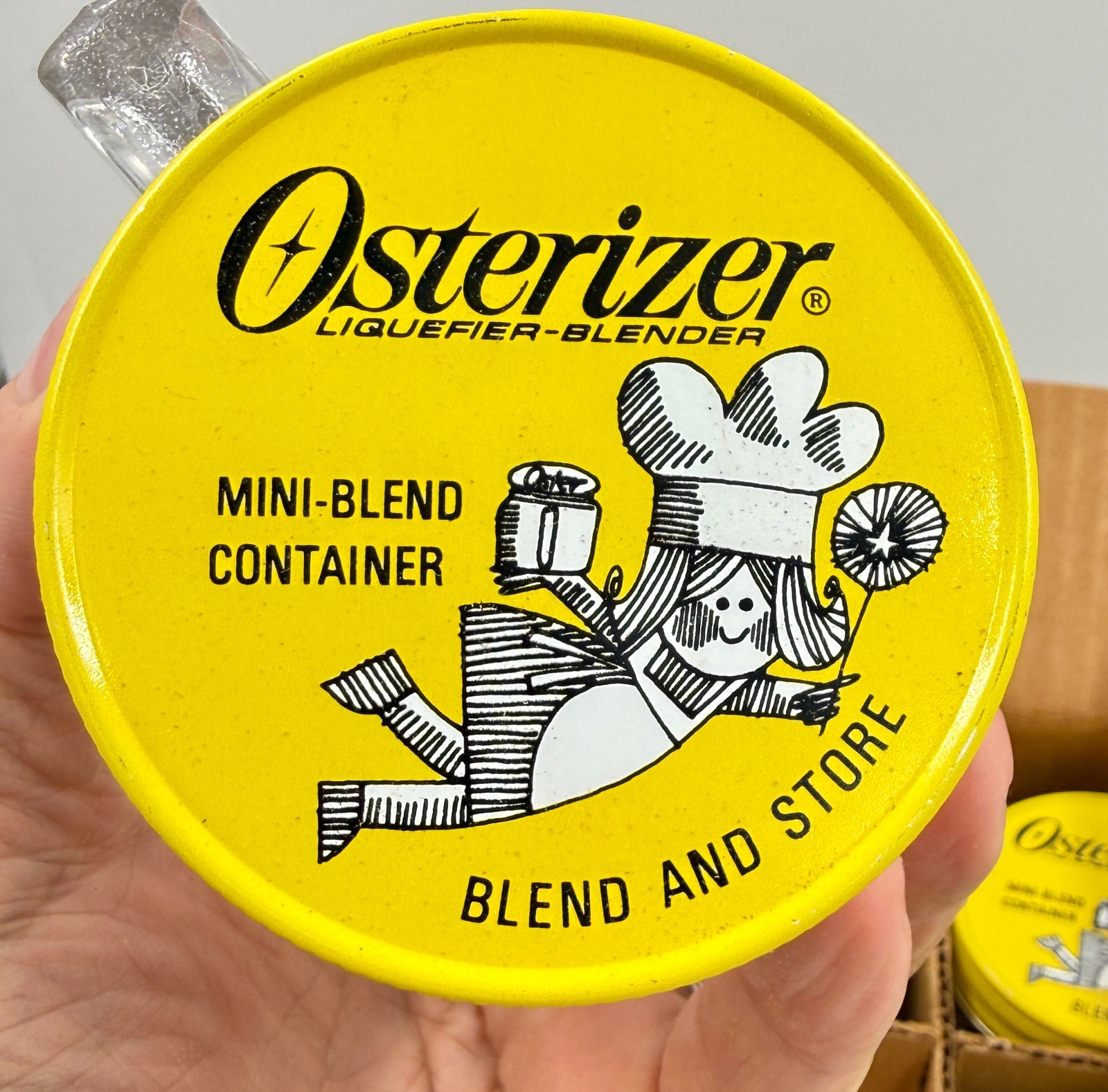 Vintage 6-piece set of Osterizer Mini Blend and Store containers in box MINT