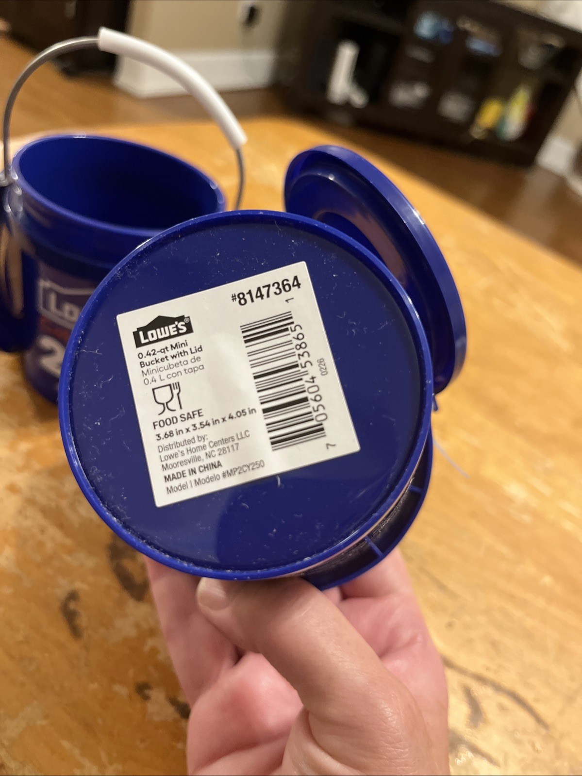 Lowe’s 250 Americana Blue Mini Bucket with Lid
