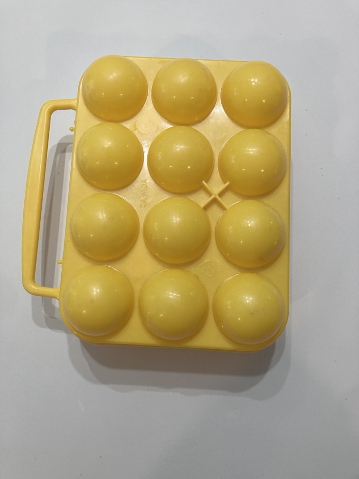 Coghlan’s 1 Dozen Egg Holder for Camping Durable Polypropylene Latches Securely