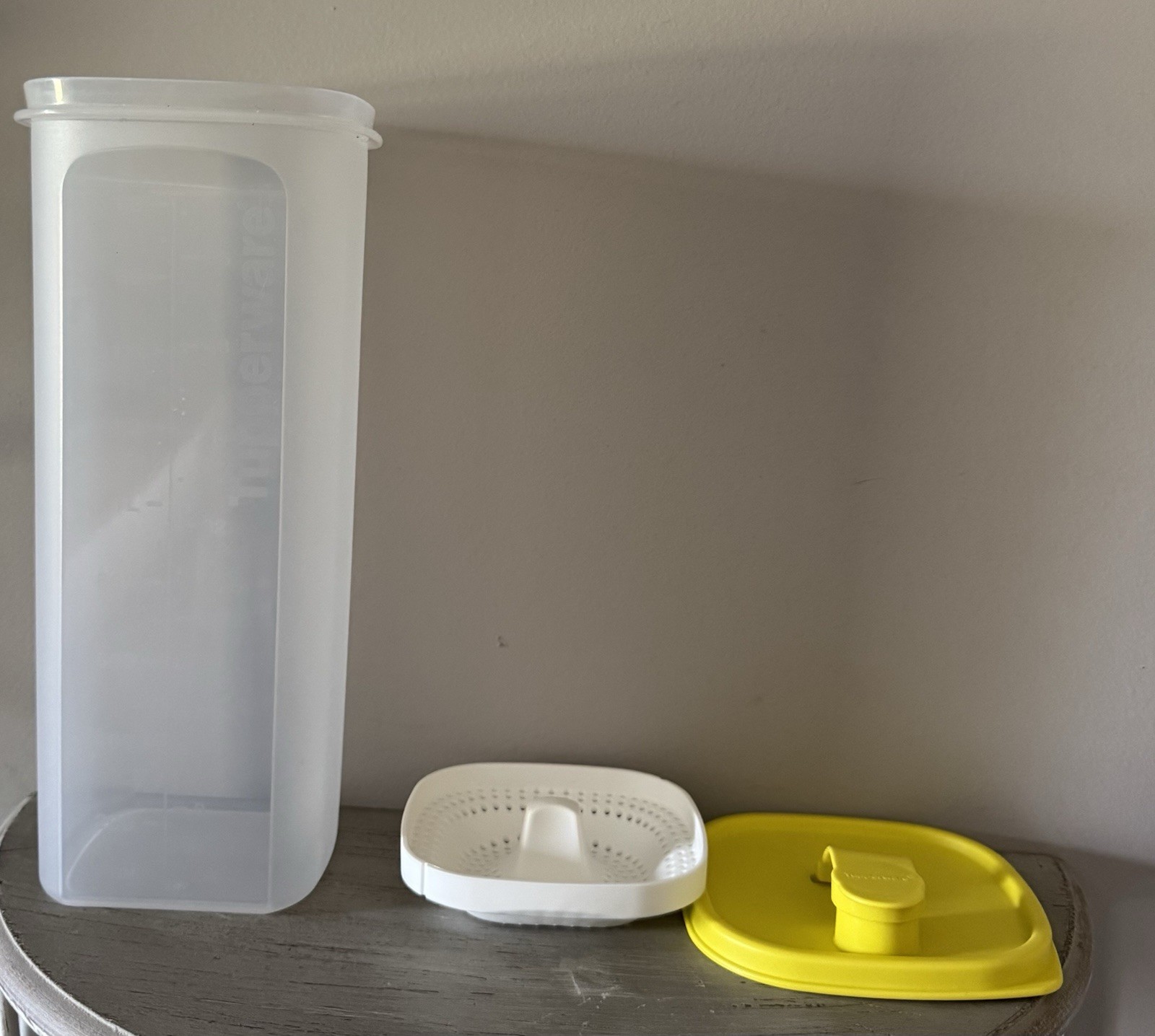 Tupperware Slim Line Pitcher 2.0L Clear Yellow Airtight 3pc with Strainer