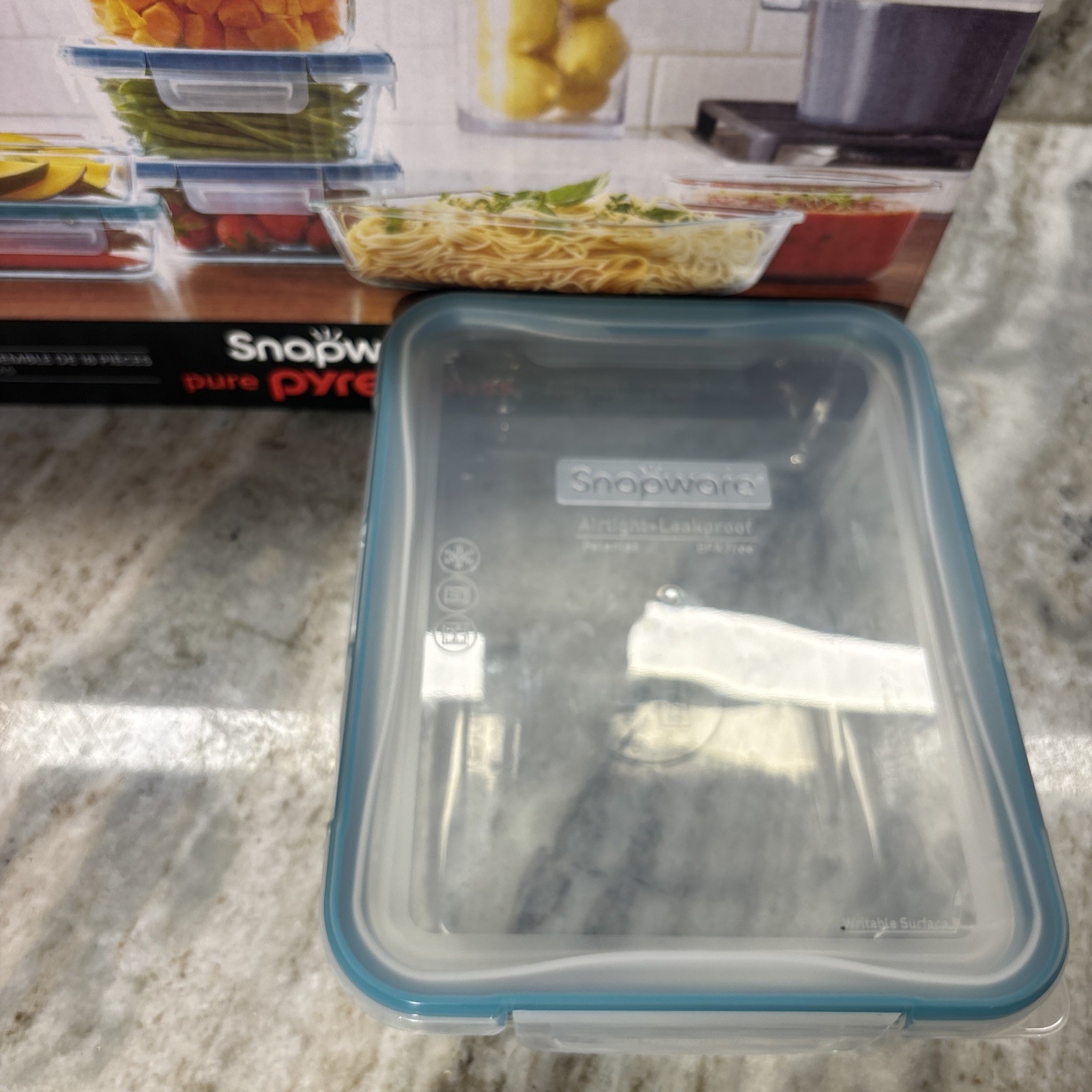 Snapware Pyrex Glass Rectangle 6 CUP Storage Container & Lid—NEW—SHIPS IN 24 HRS