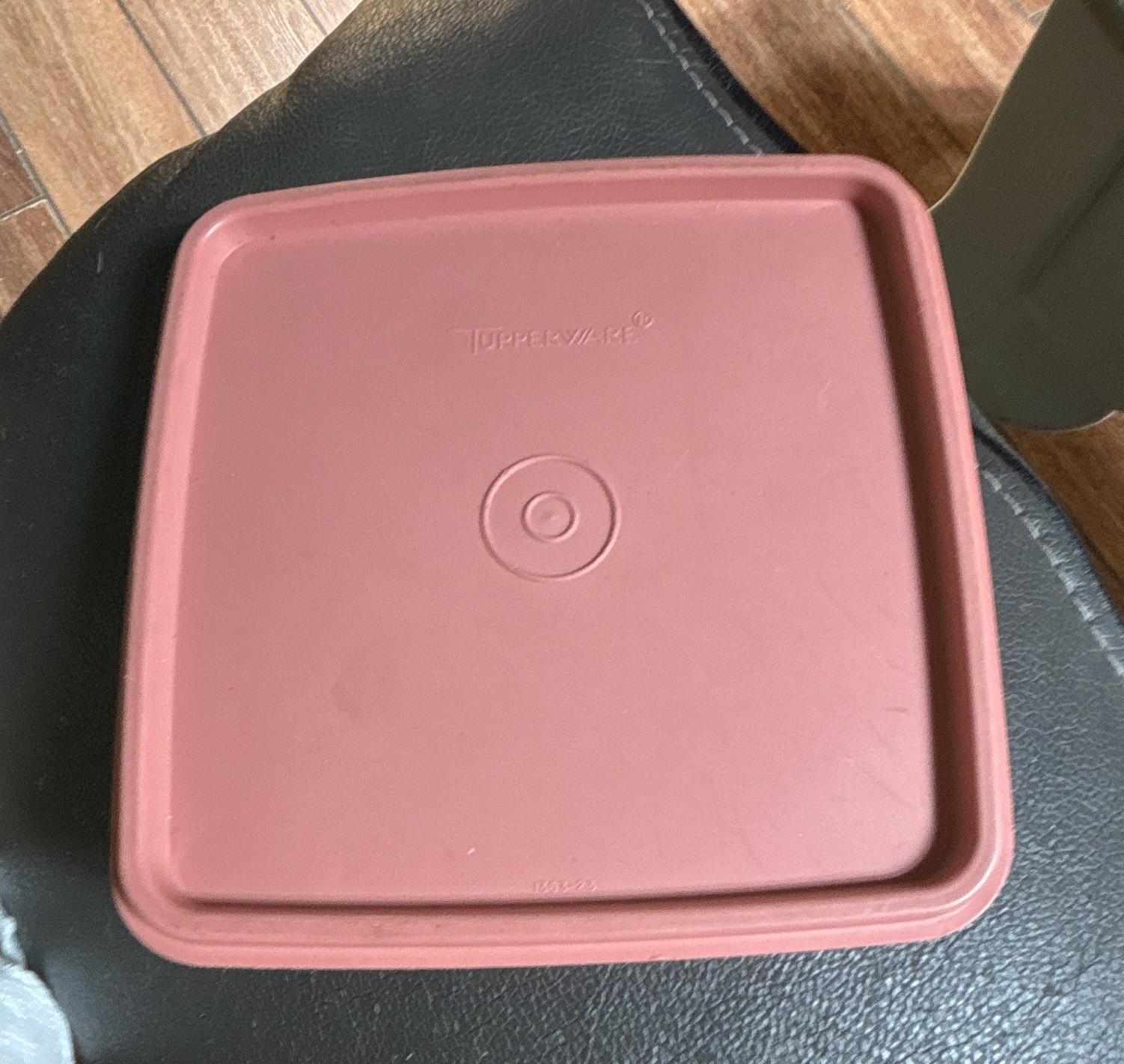 Tupperware Square Pink Plastic Snap Lid, #1363