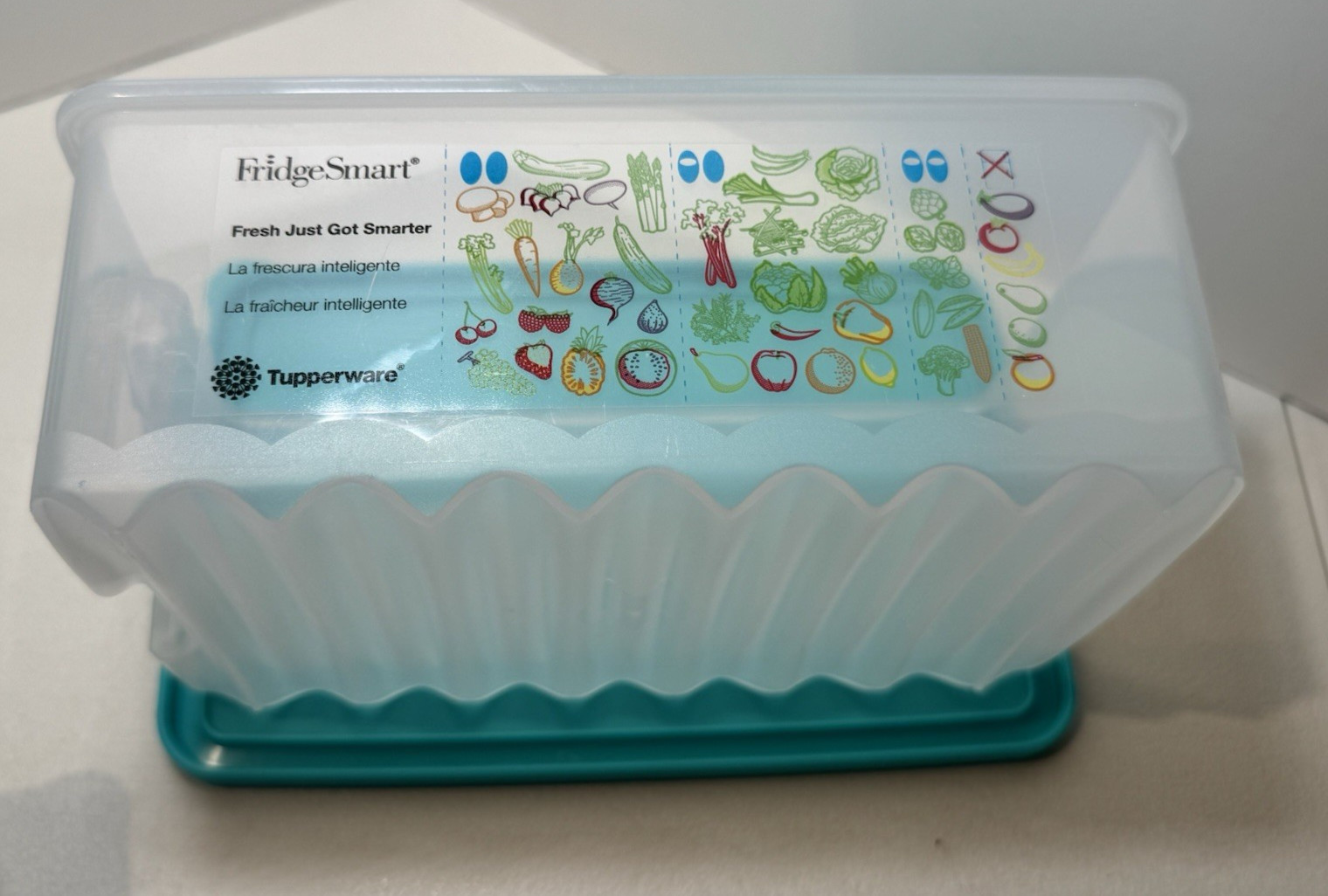Lot 3 Tupperware FridgeSmart Containers Variety Lids 2 Rectangle 1 Square VGUC