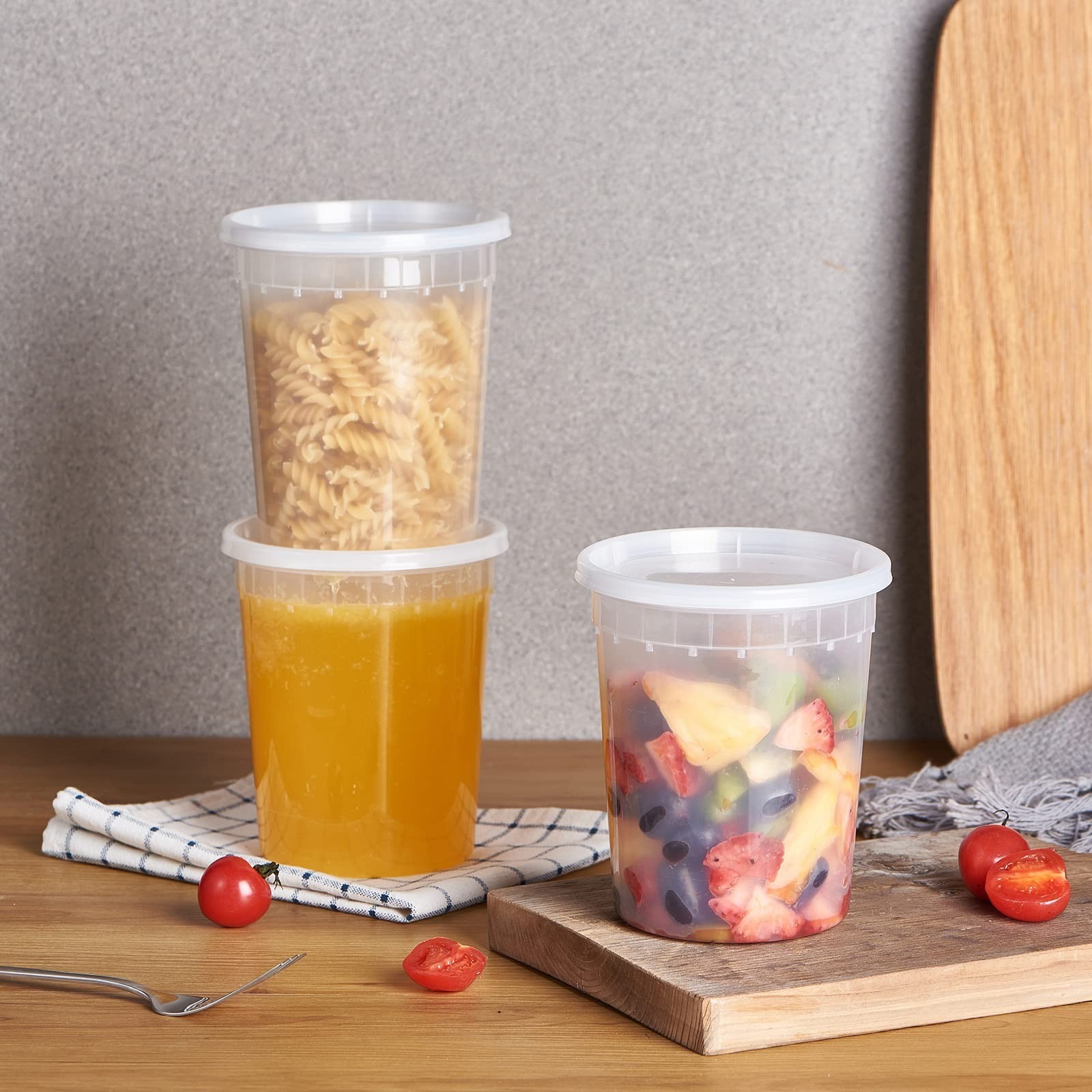 32 oz Plastic Deli Food Storage Containers – 24 Sets, Airtight Lids, Leakproof,