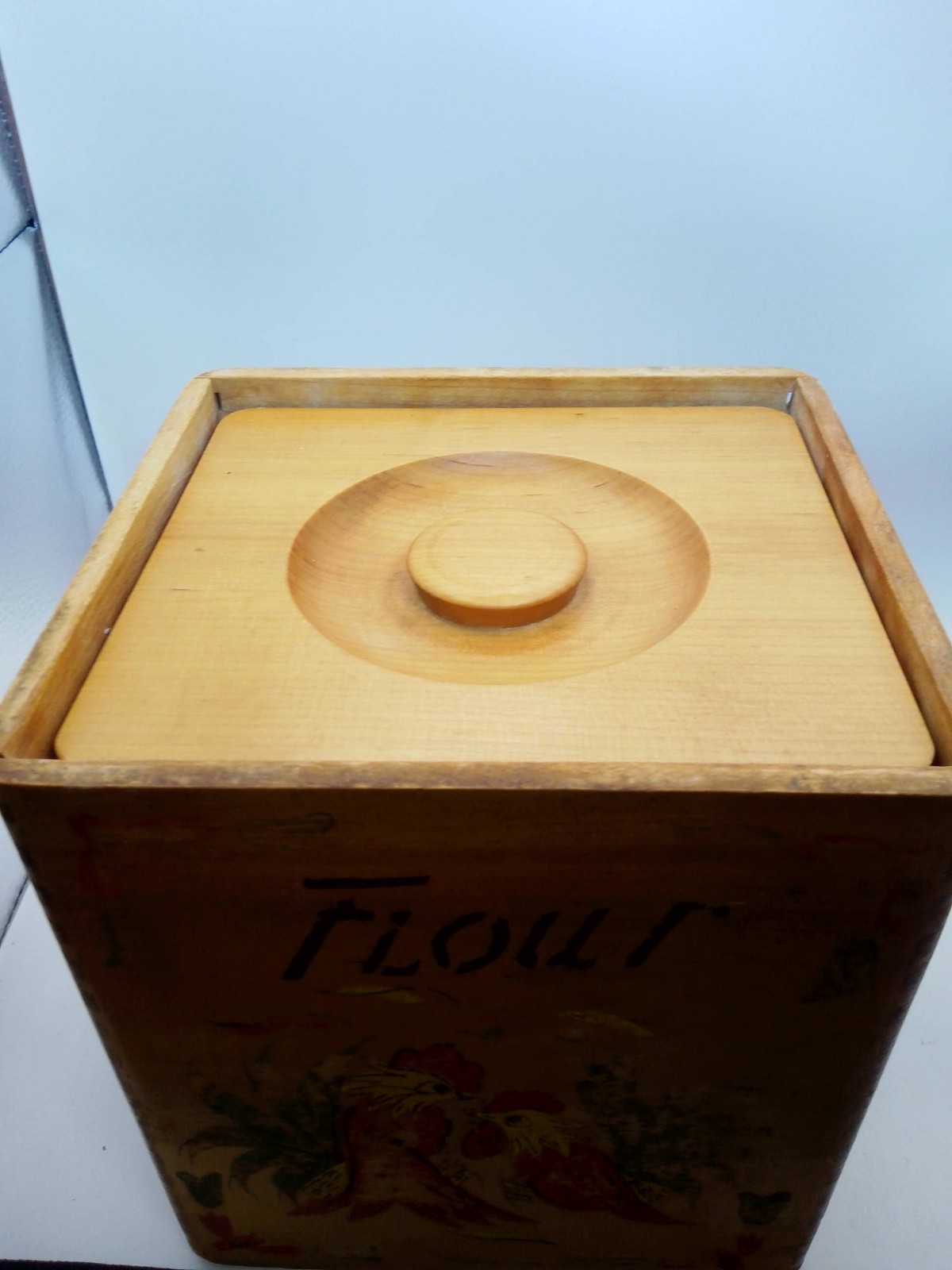 Vintage MCM Wooden Rooster Nesting Kitchen Canister Set Flour Sugar Coffee Japan