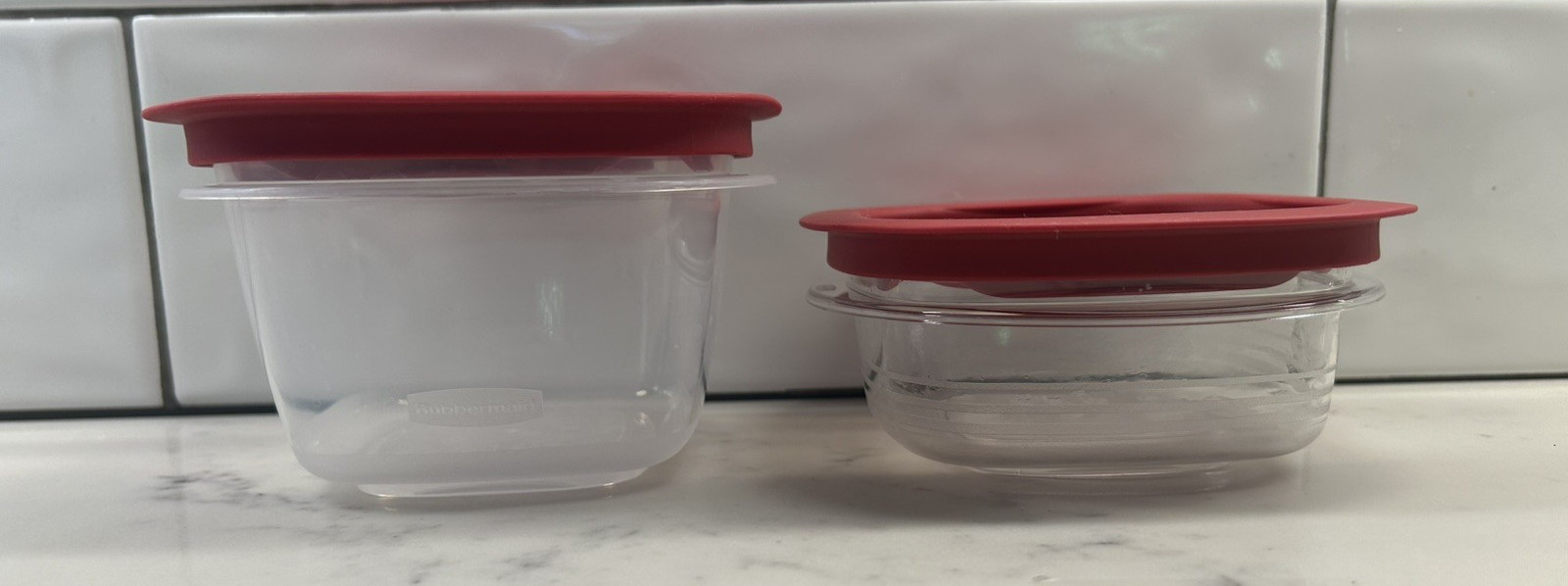 Rubbermaid Premier Food Storage Containers Red Rubber Window Lids 2c & 1 1/2c