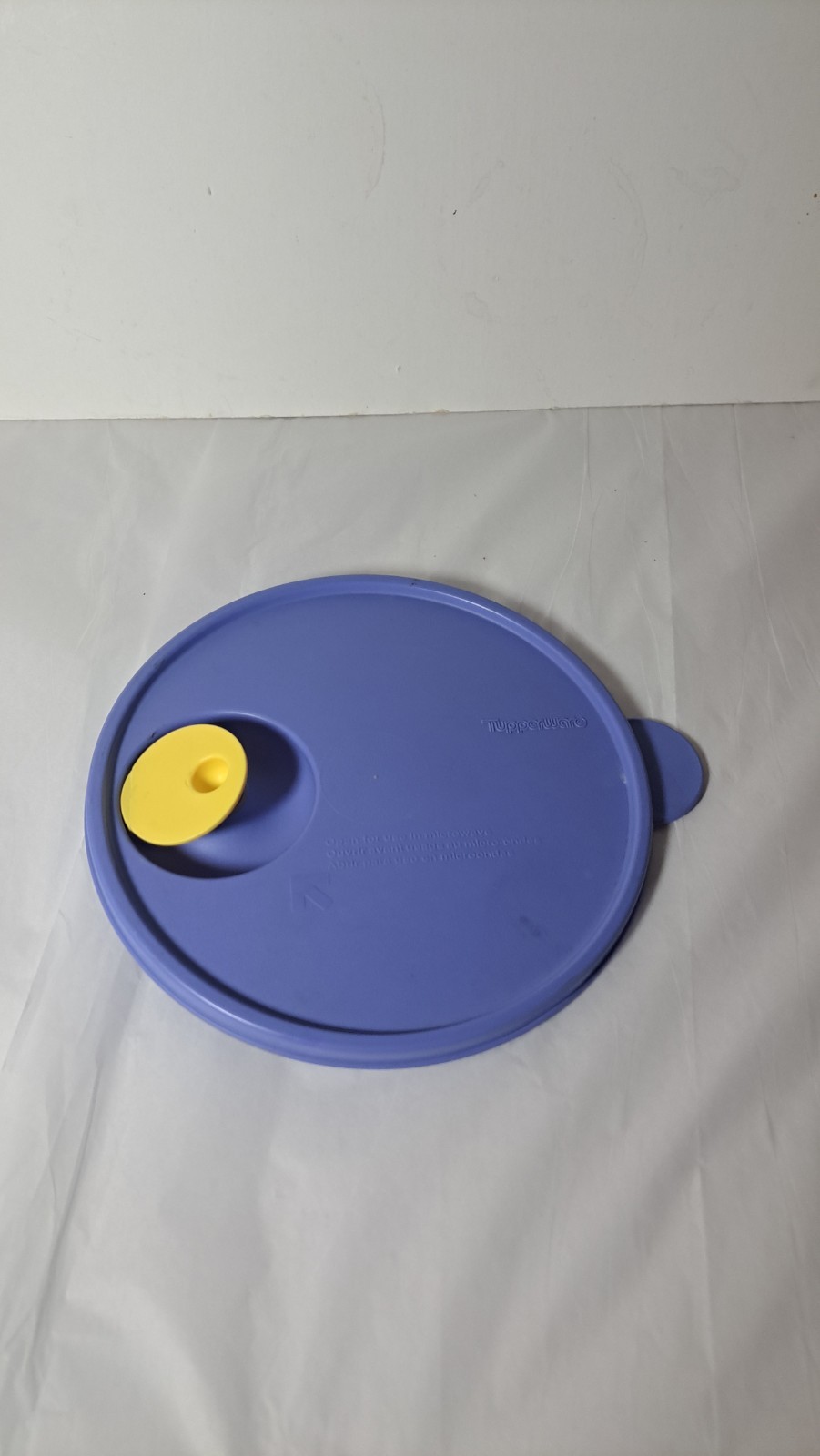 Tupperware Vented Lid 2649 B Blue Crystal Wave Replacement Seal Lid Top Only