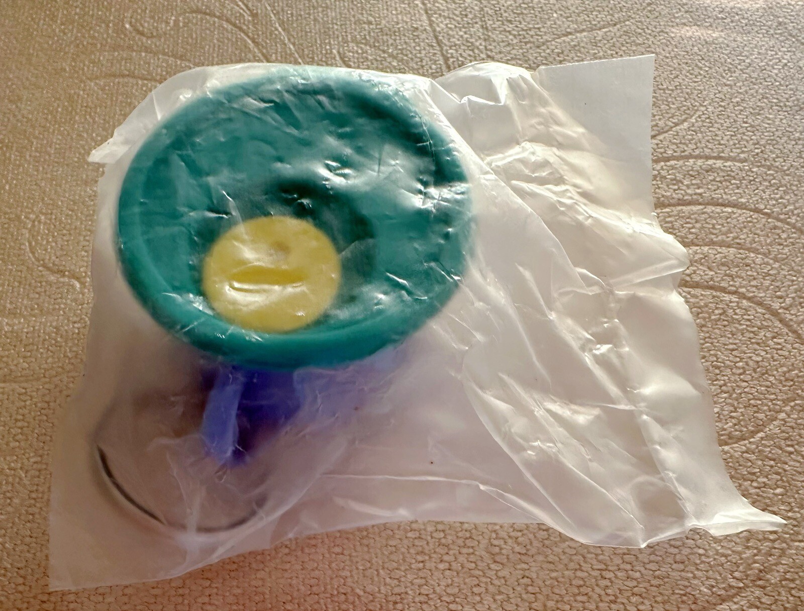 Tupperware Keyring Keychain Green & Blue w/ Yellow Vent Replica NEW
