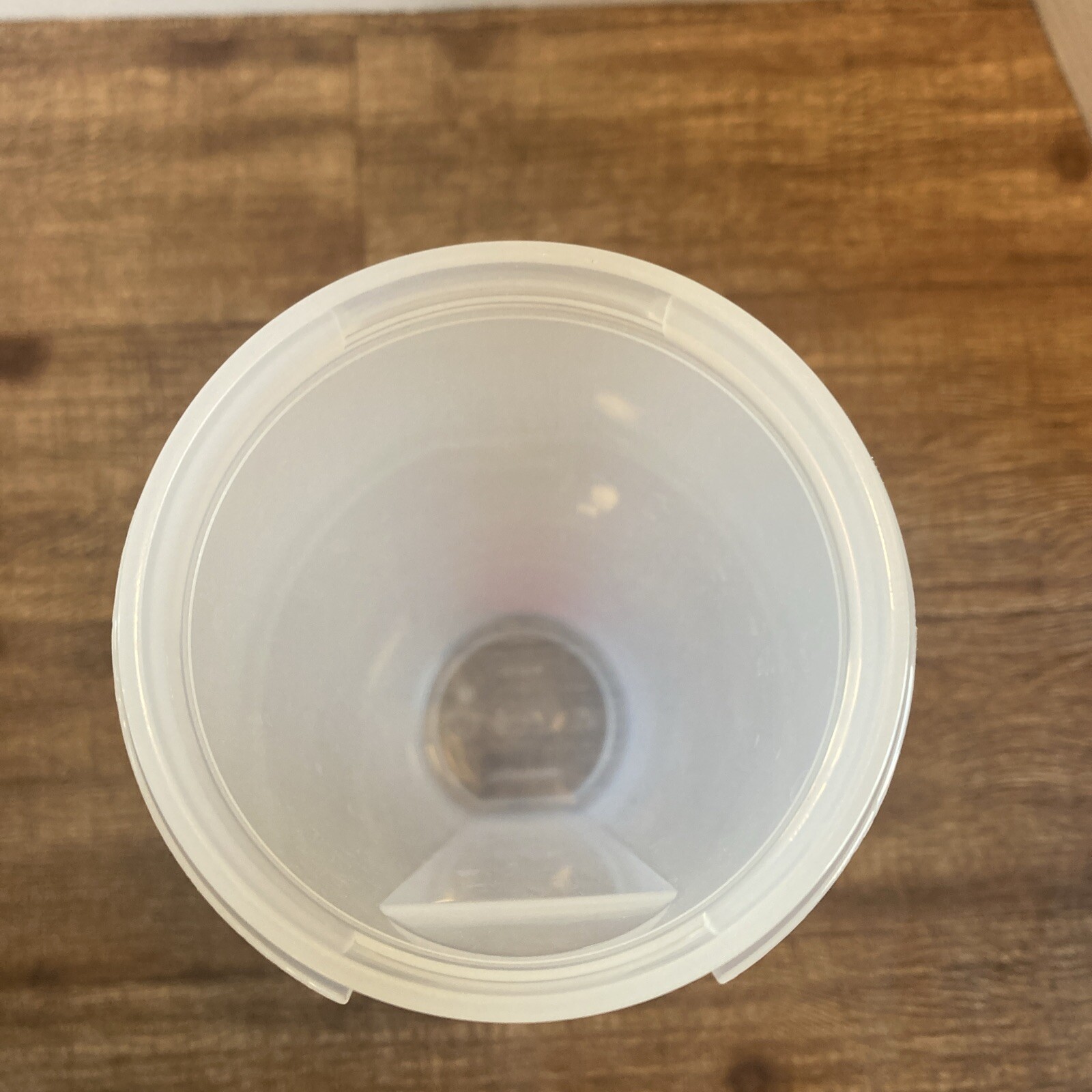Tupperware Spaghetti Keeper- Red Seal